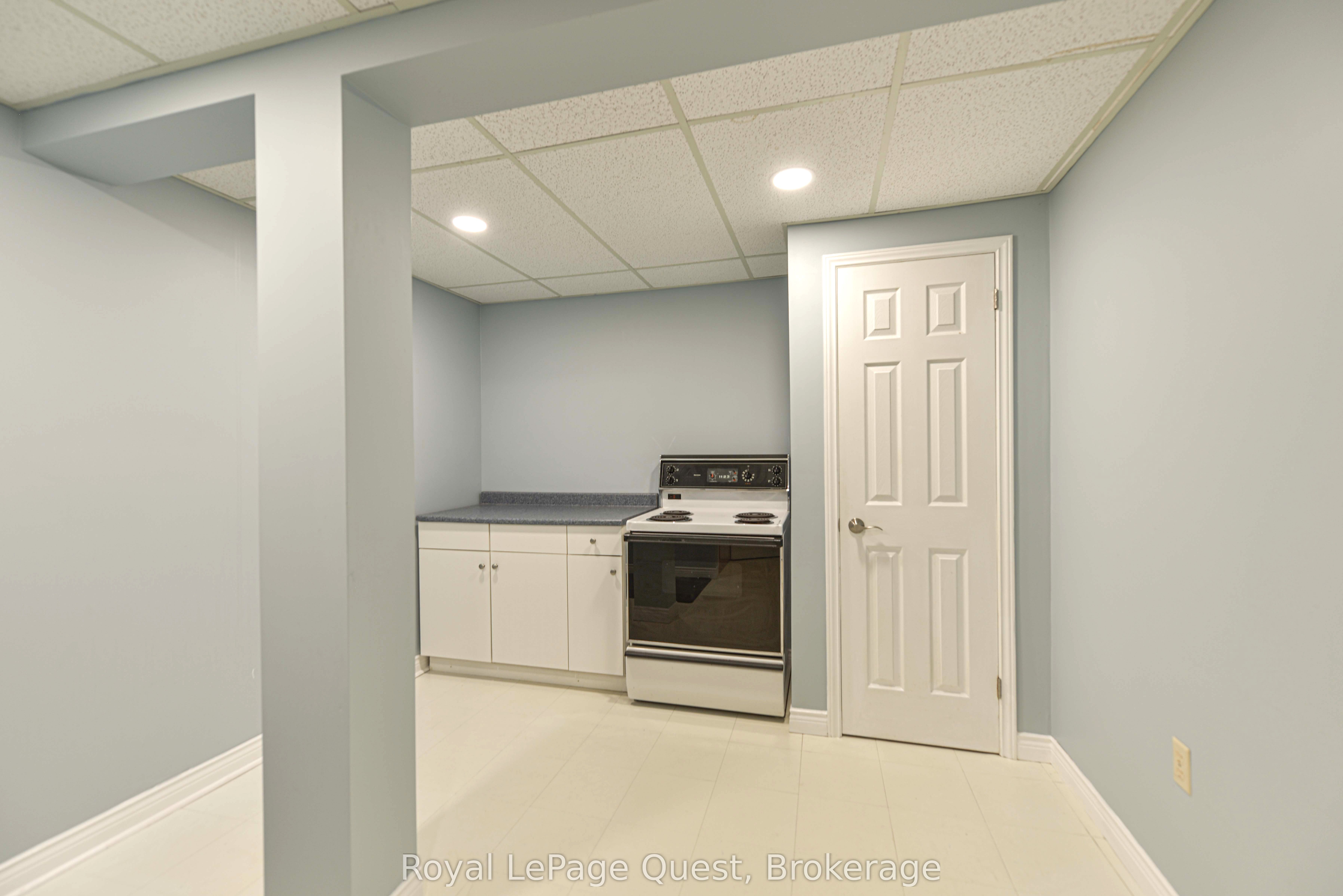 27 Heyden Avenue Property Photo 41