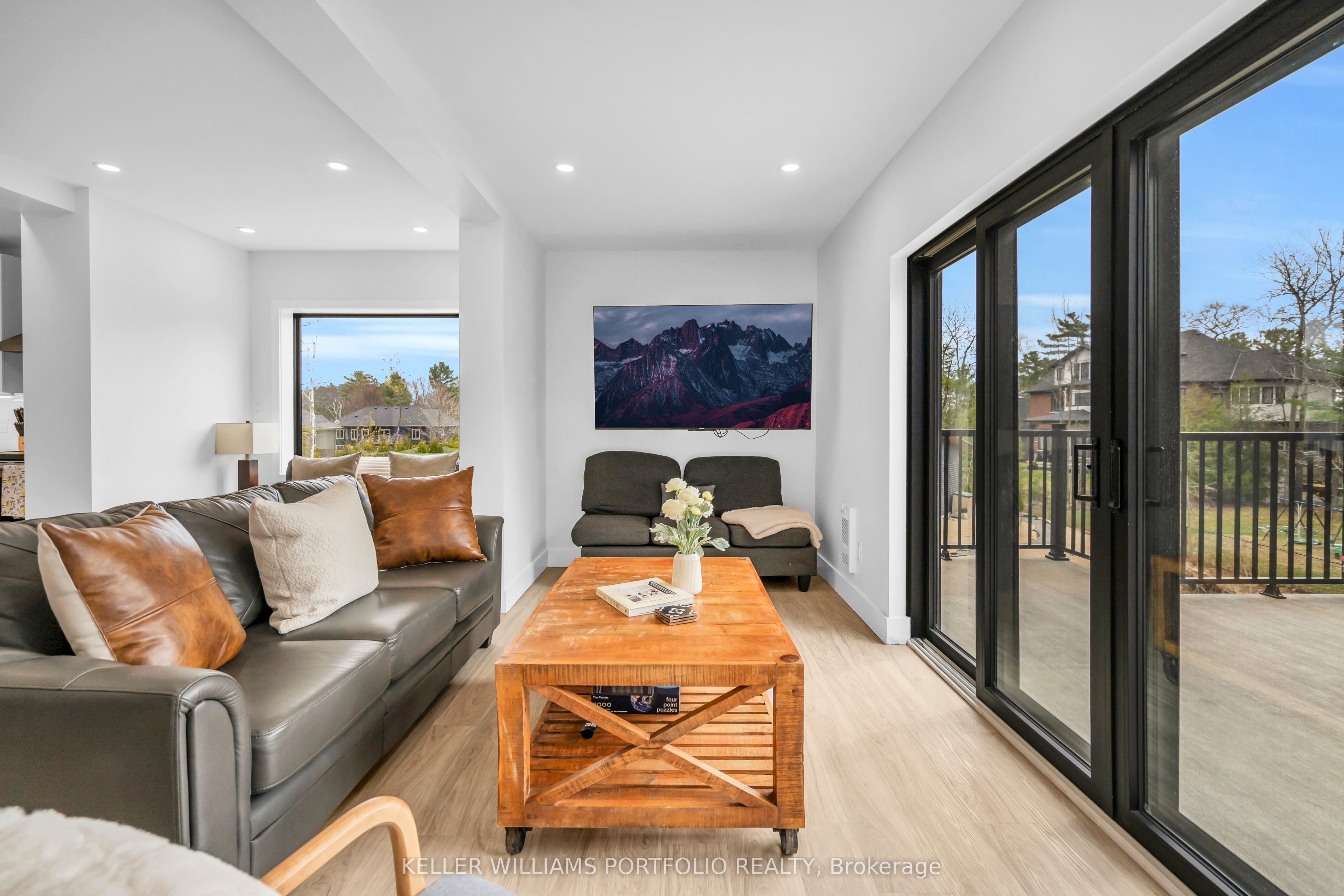 2 Grosvenor Drive Property Photo 7