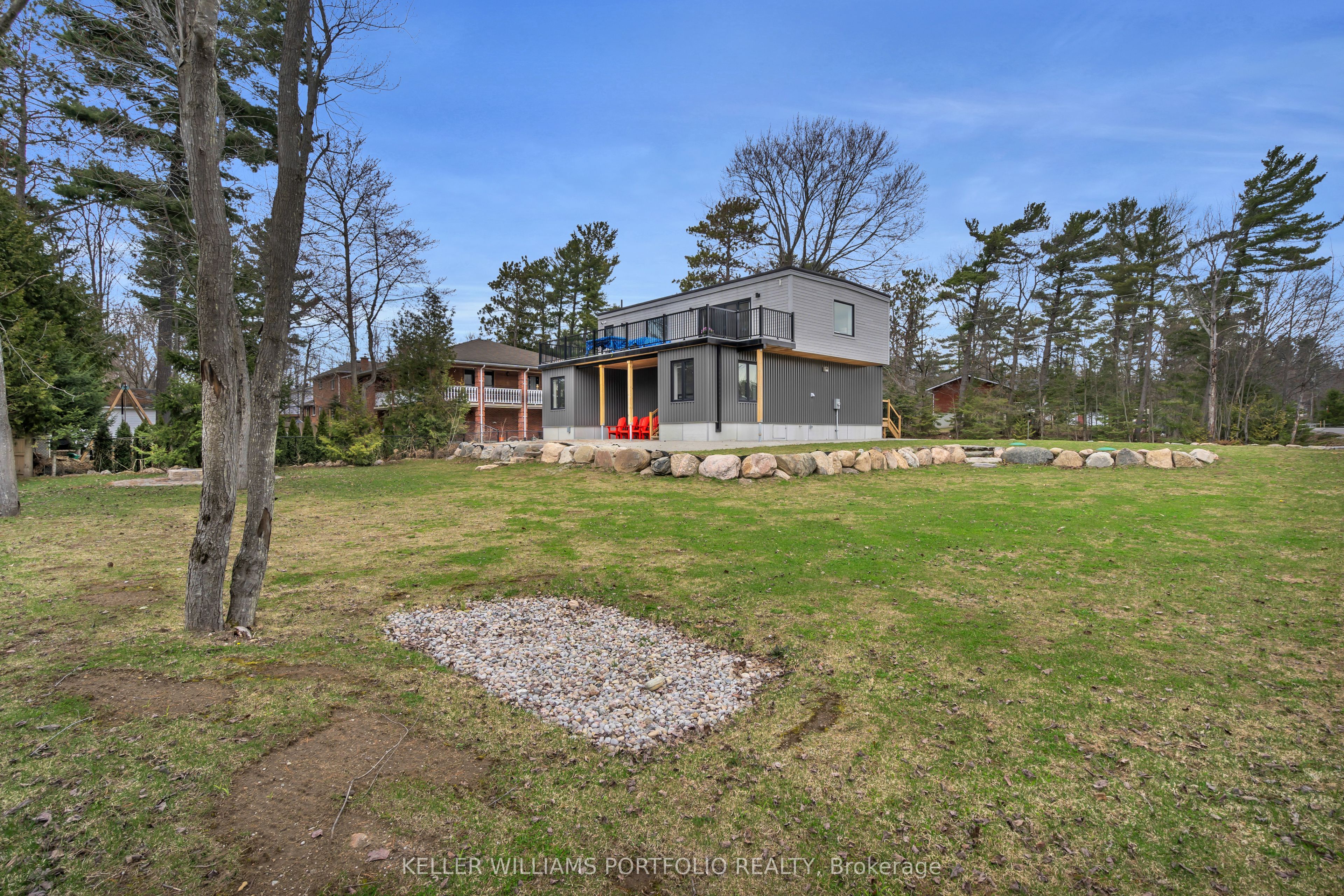 2 Grosvenor Drive Property Photo 27