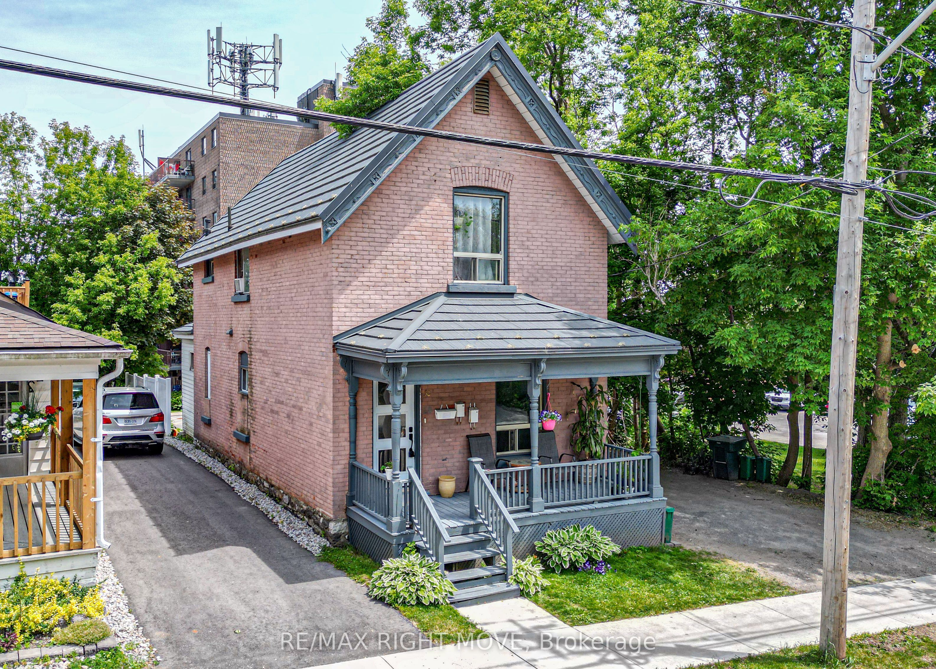 50 Albert Street N Property Photo 1