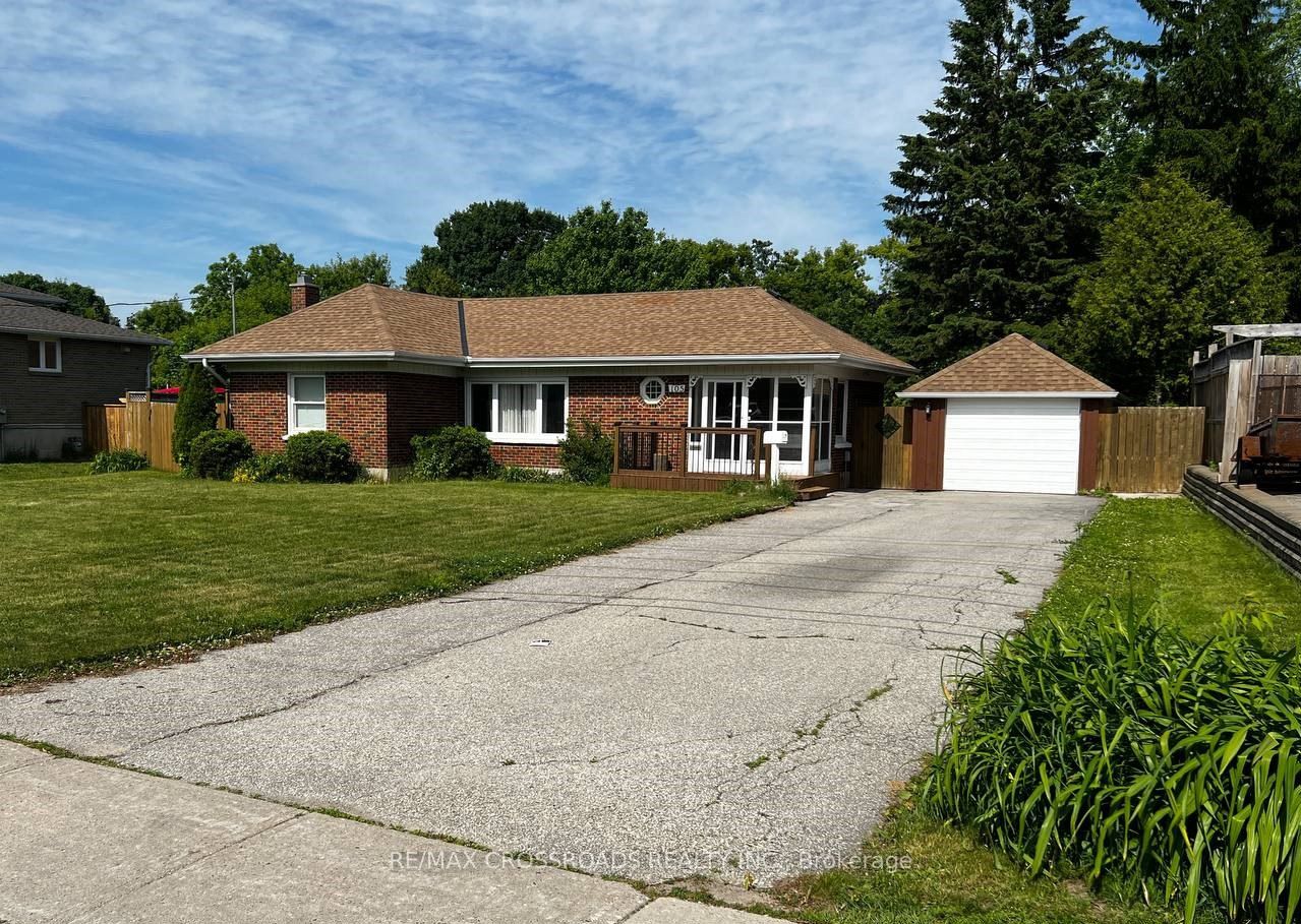 105 Bayview Drive Property Photo 1