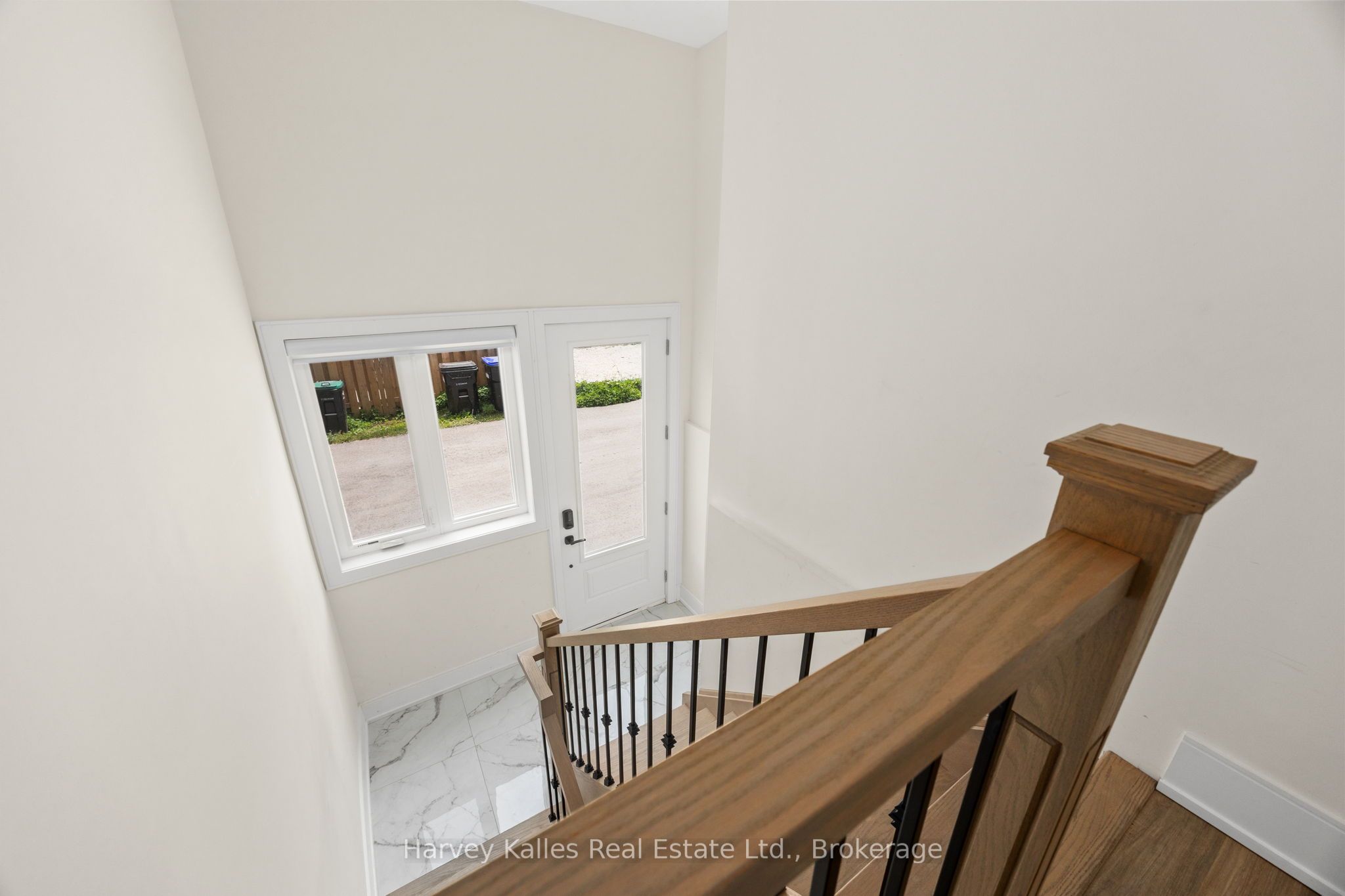 #unit B - 297 Seventh Street Property Photo 5