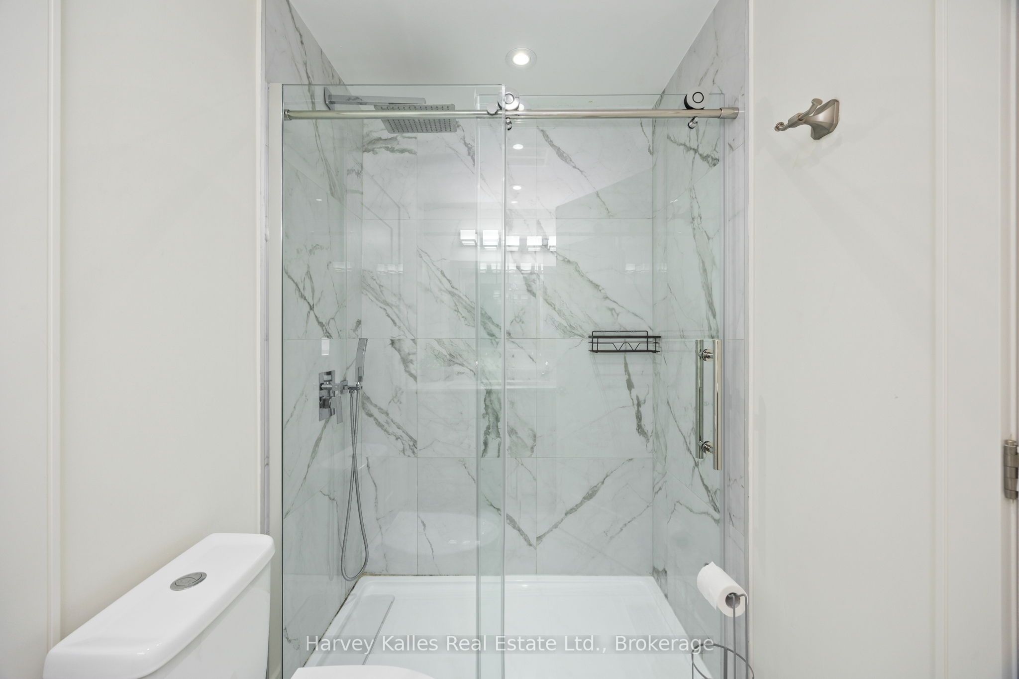 #unit B - 297 Seventh Street Property Photo 18