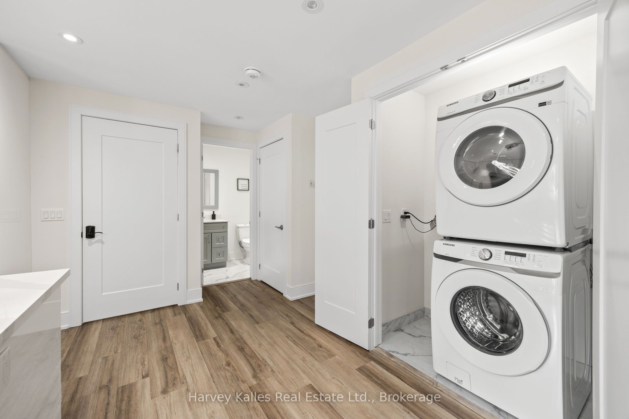 #unit B - 297 Seventh Street Property Photo 21