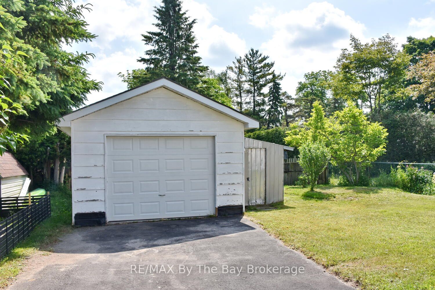 473 Maple Street Property Photo 2