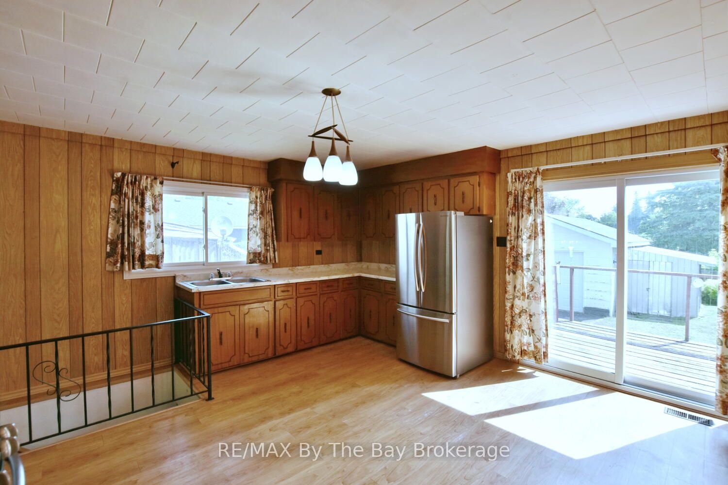 473 Maple Street Property Photo 9