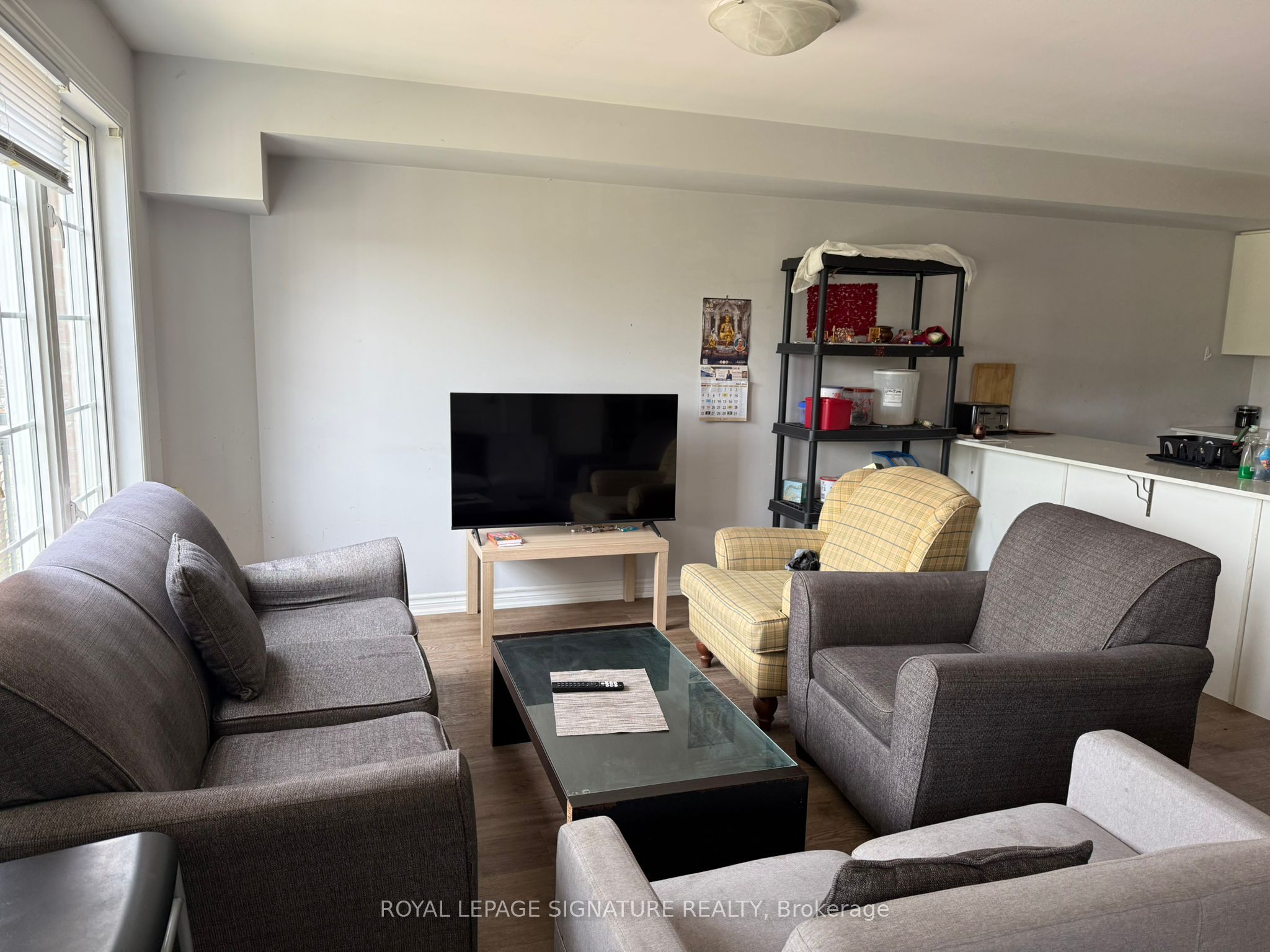 #6 - 252 Penetanguishene Road Property Photo 1