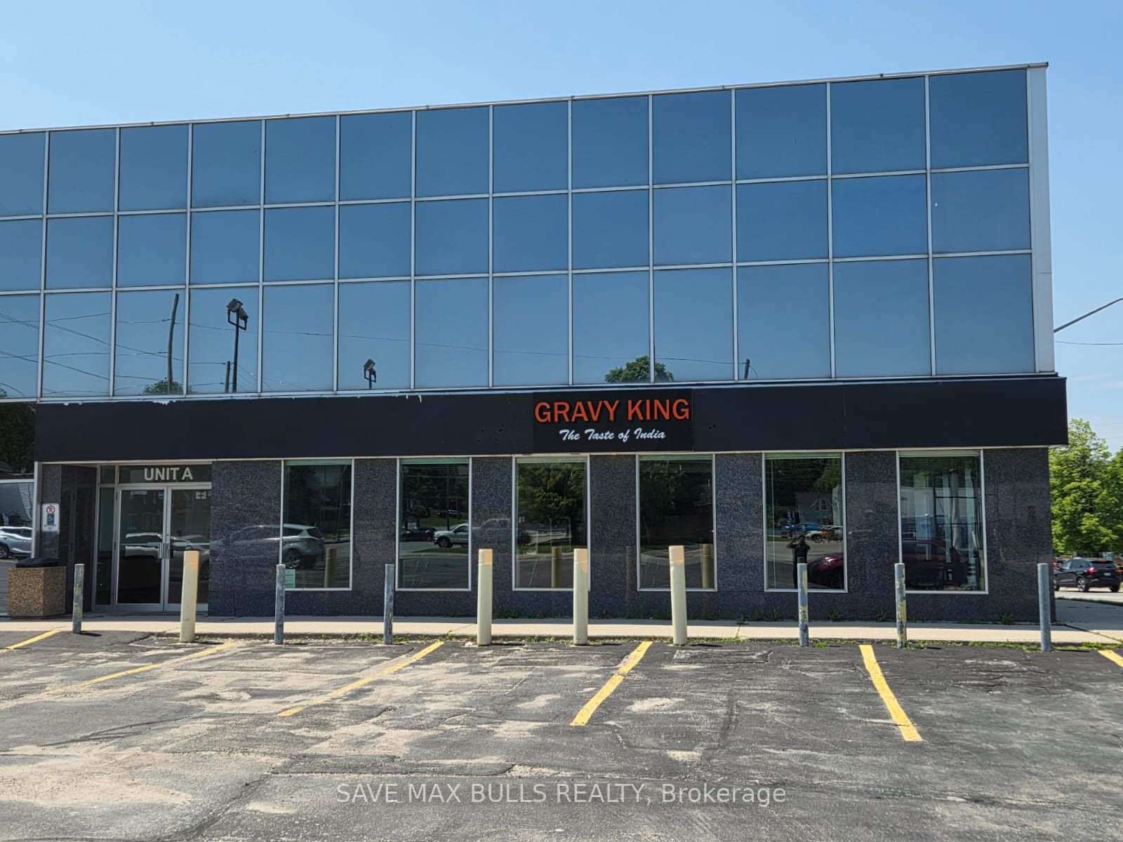 #unit A - 478 Bay Street Property Photo 11