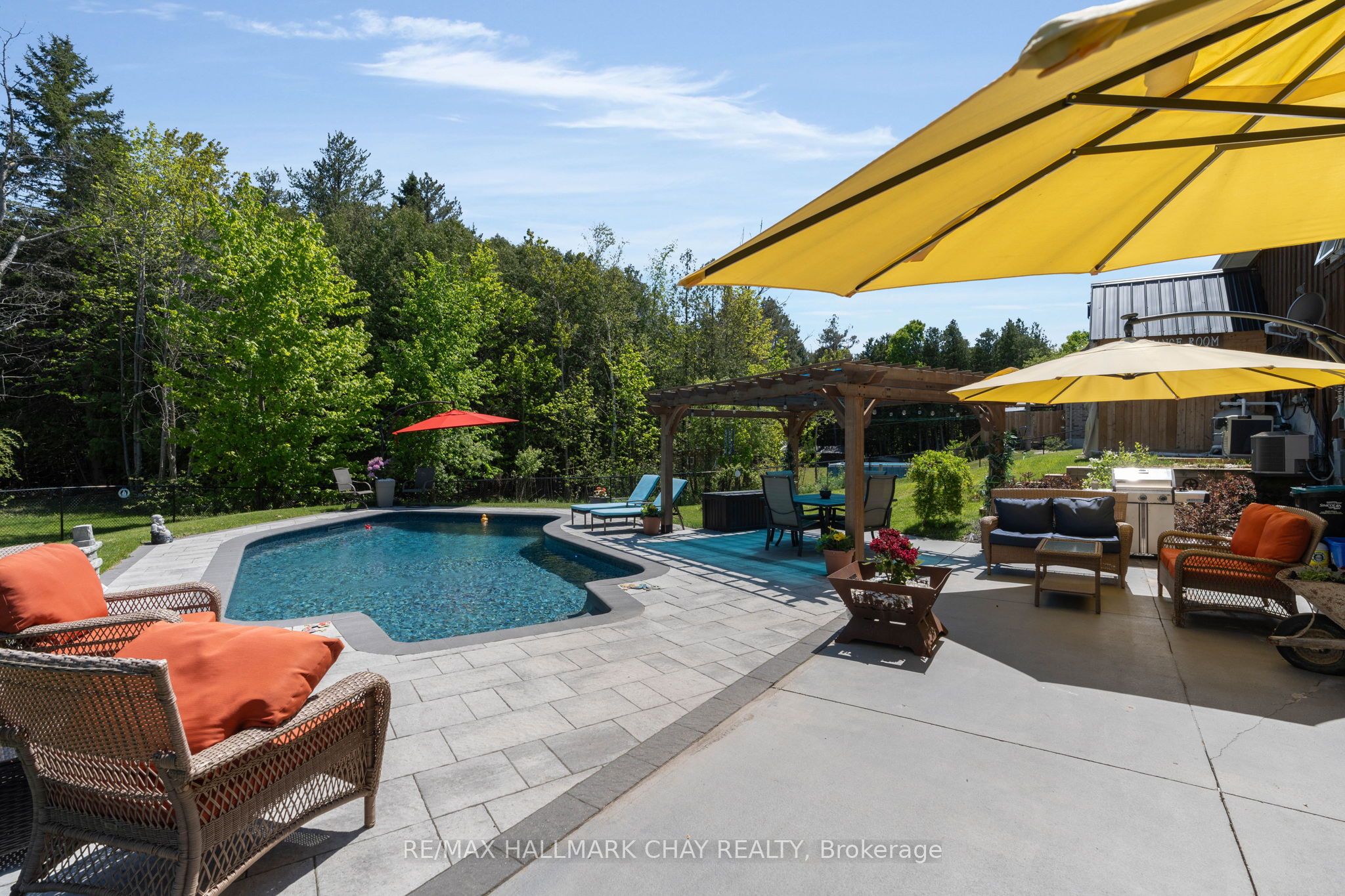 4193 Hogback Road Property Photo 1