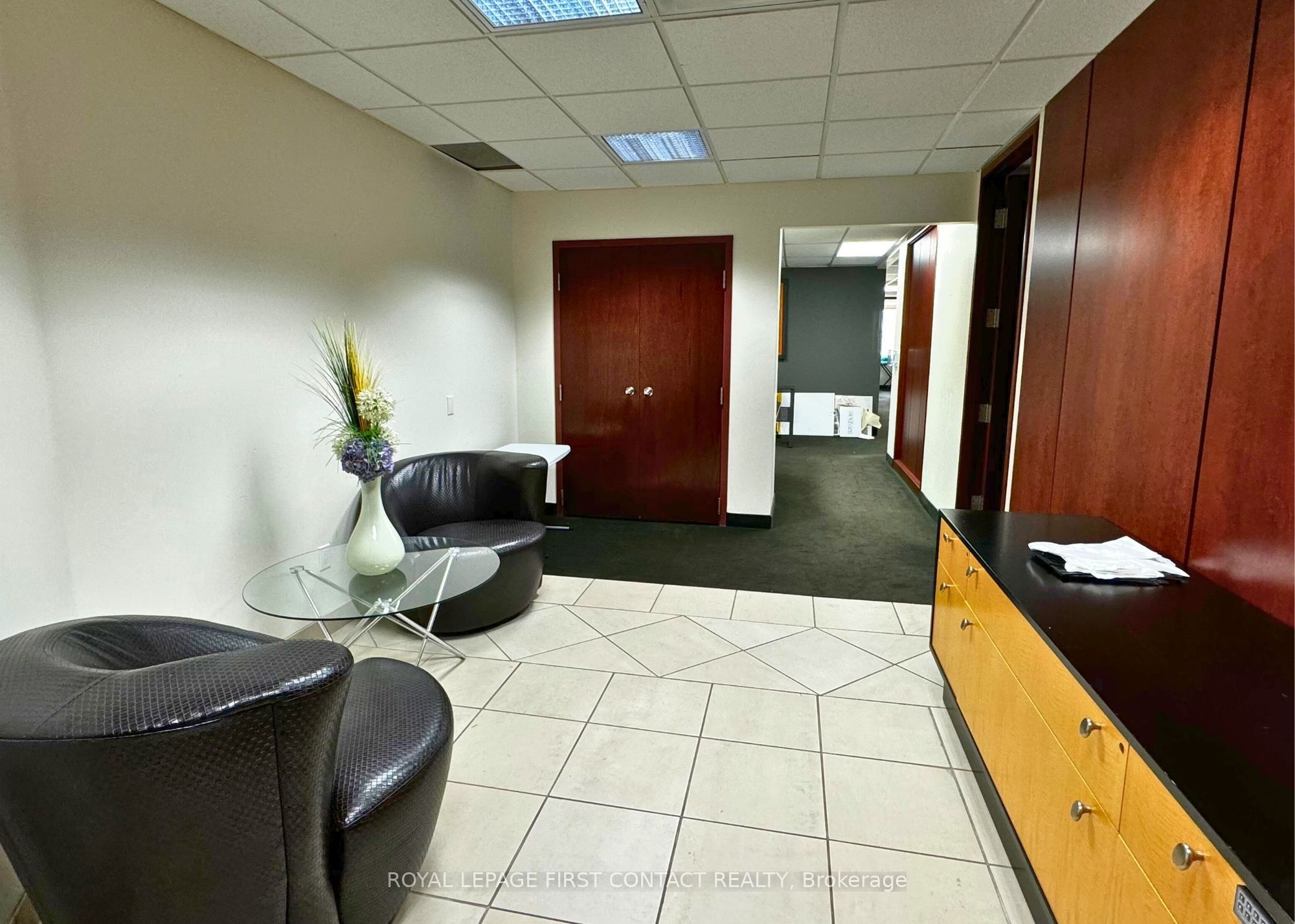 135 Bayfield Street 301 Property Photo 6