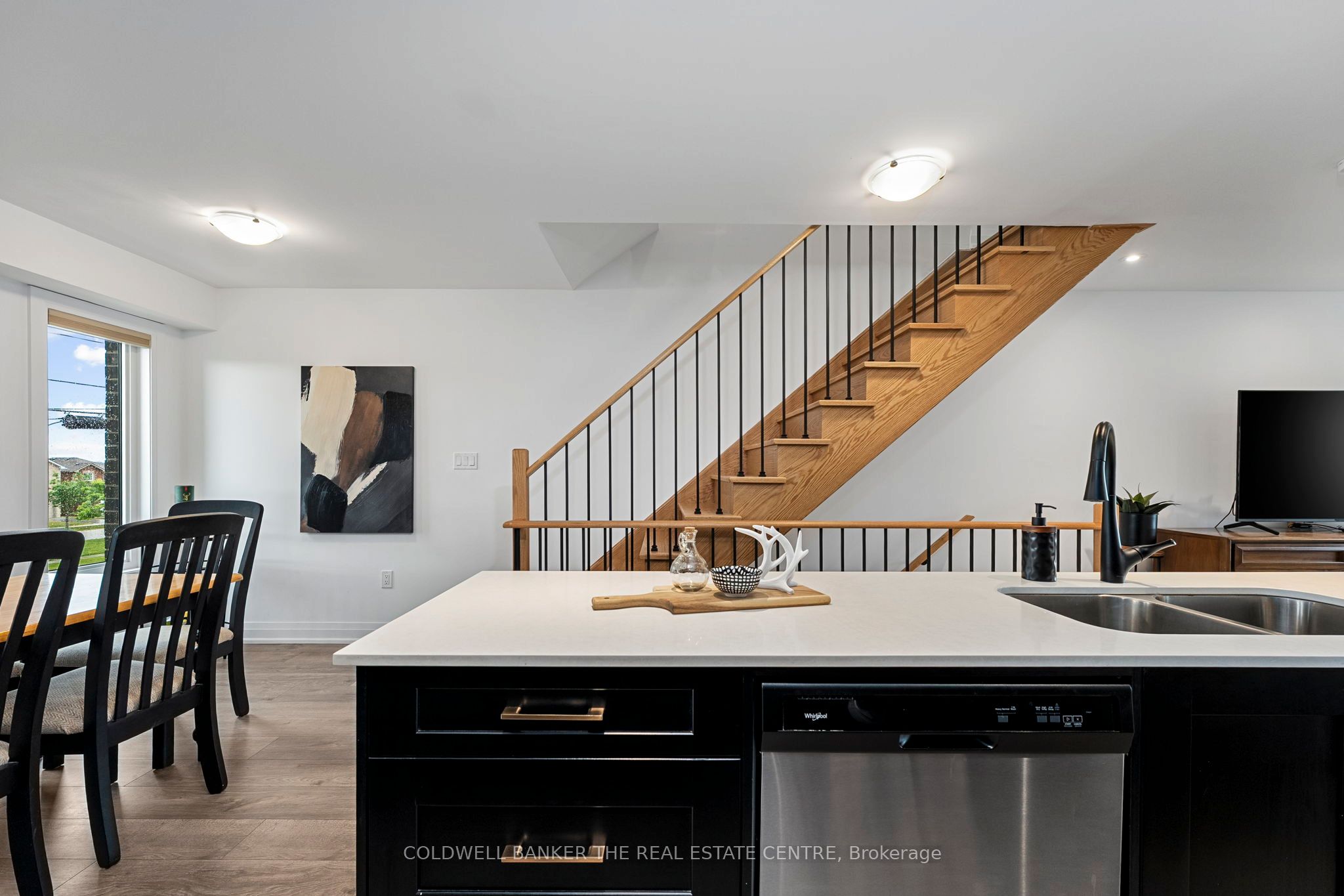 121 Fairlane Avenue Property Photo 6