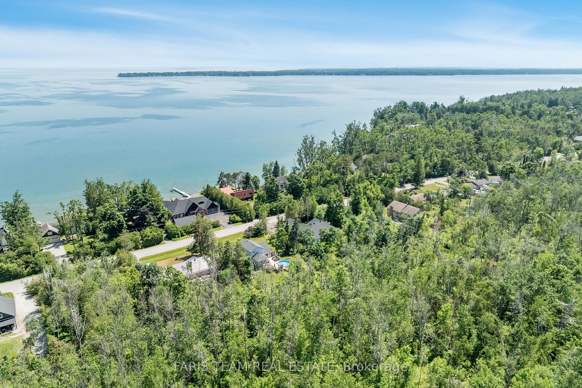 262 Lakeshore Road W Property Photo 33