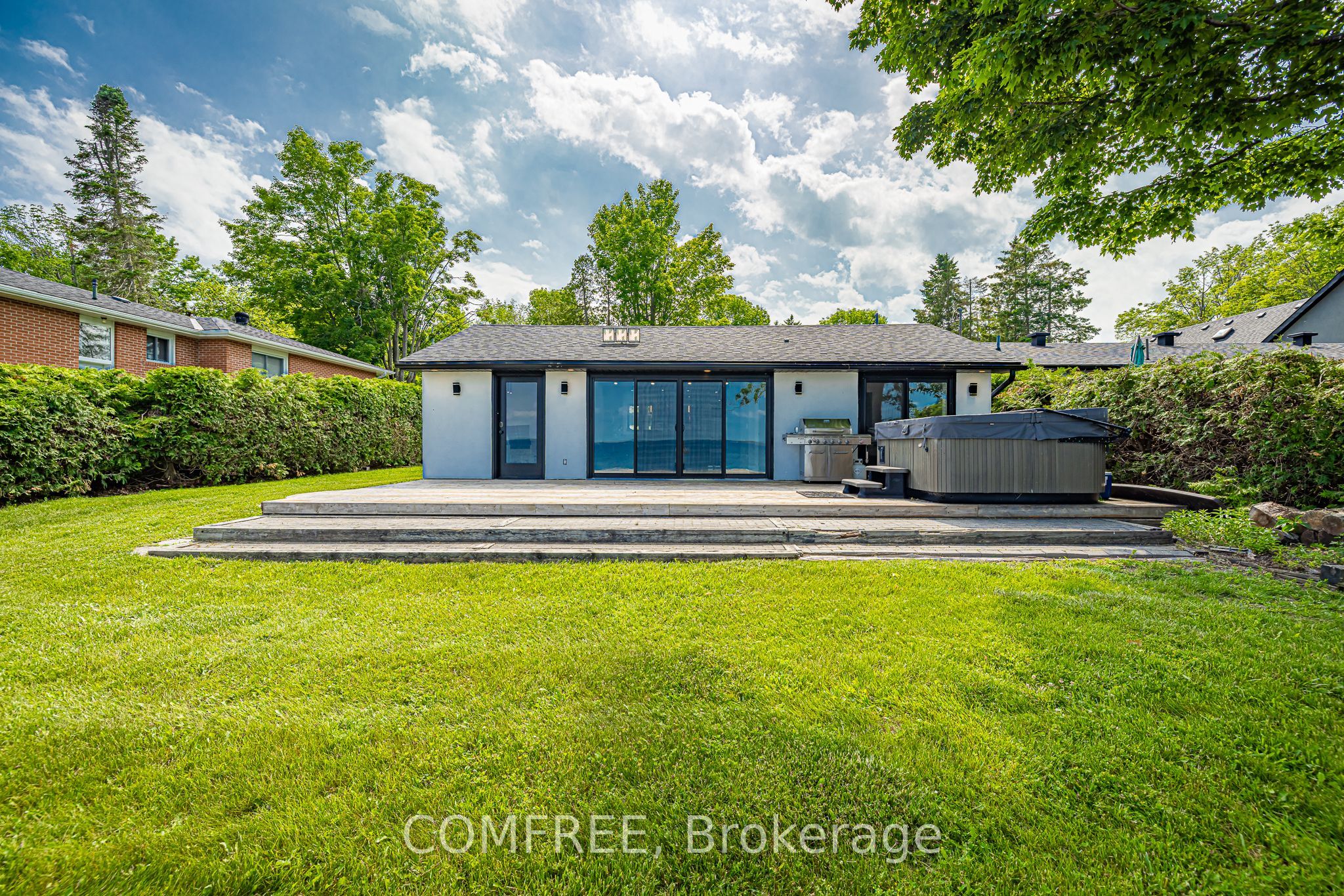 901 Woodland Drive Property Photo 1