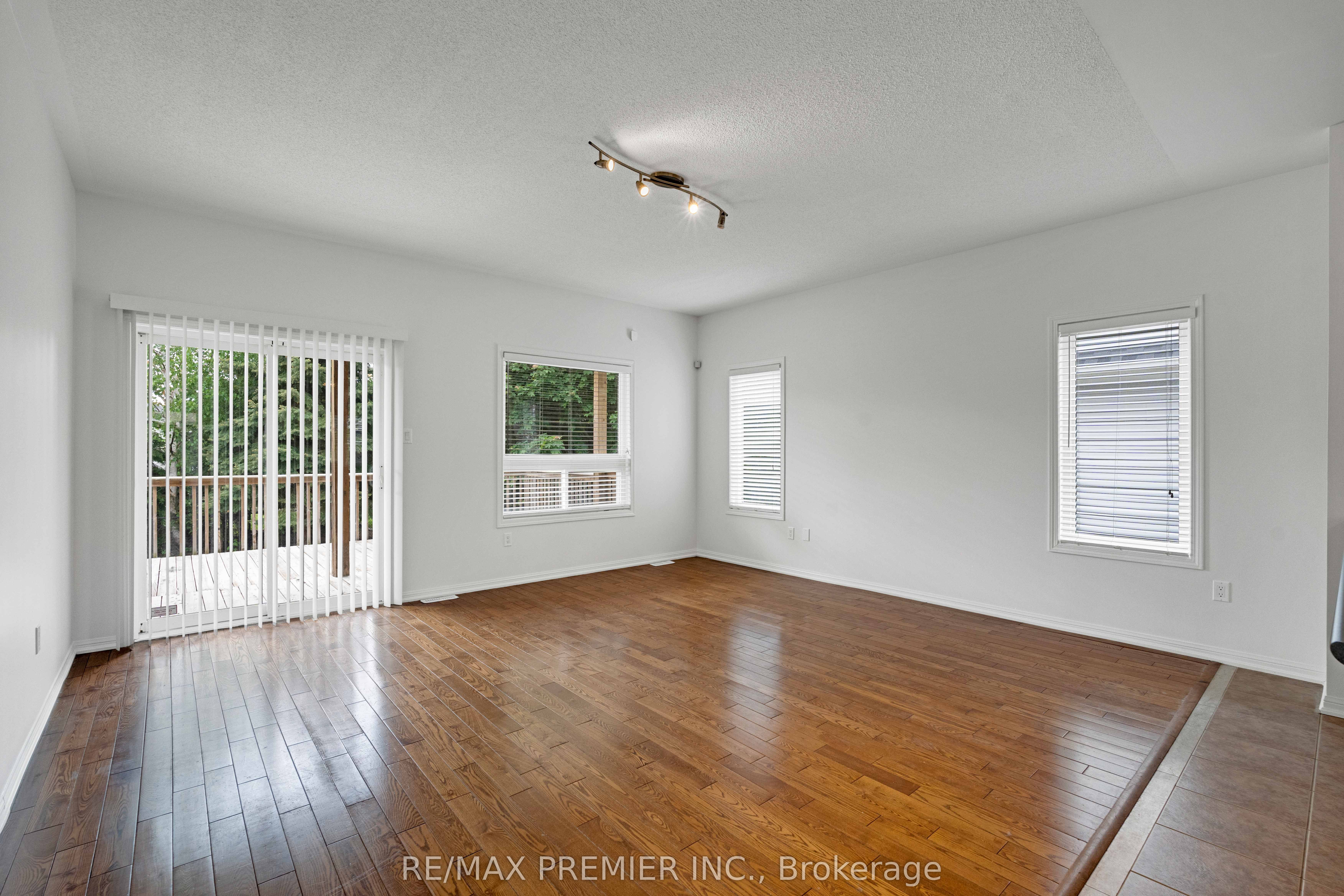 67 Meadowlark Boulevard Property Photo 7