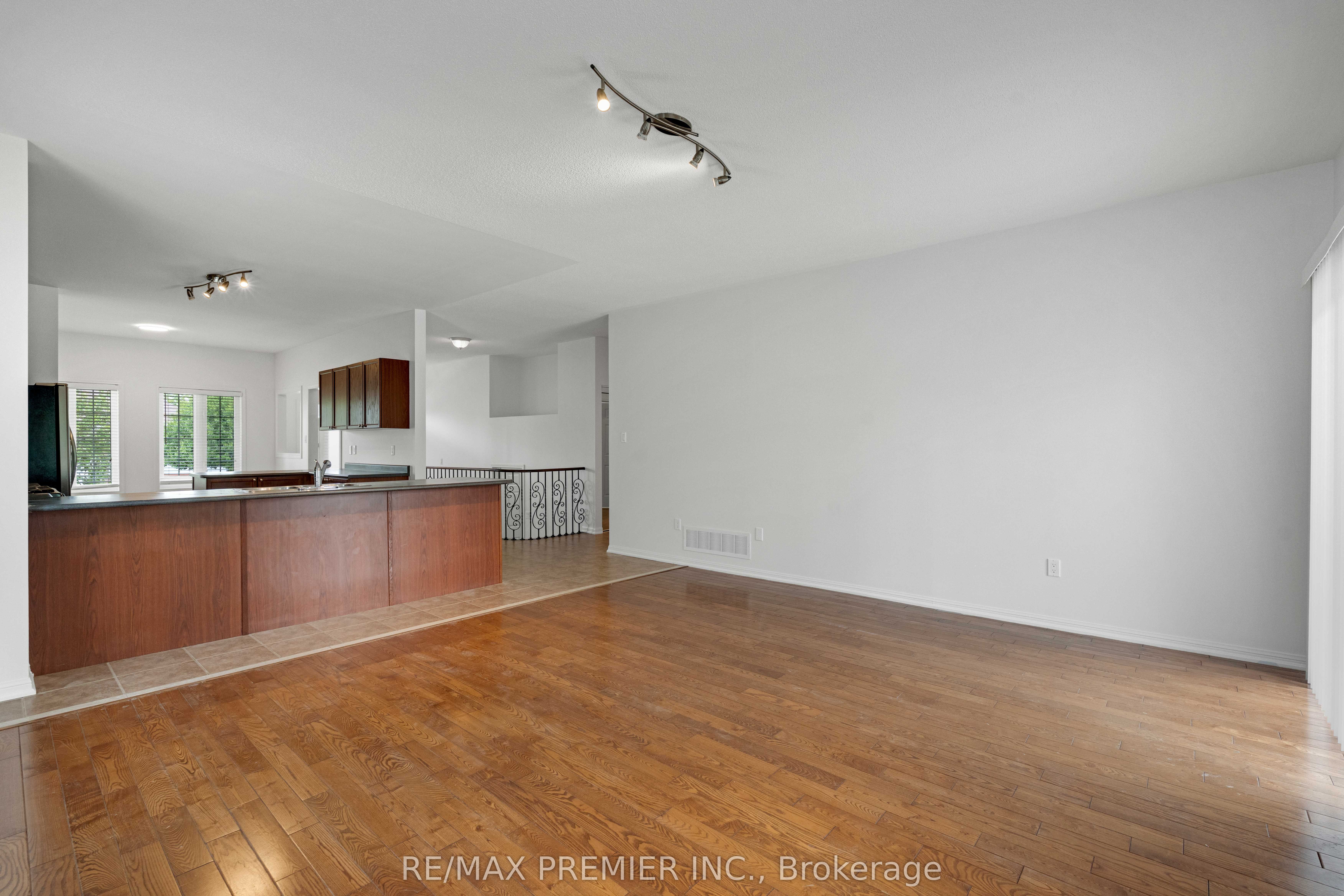 67 Meadowlark Boulevard Property Photo 8