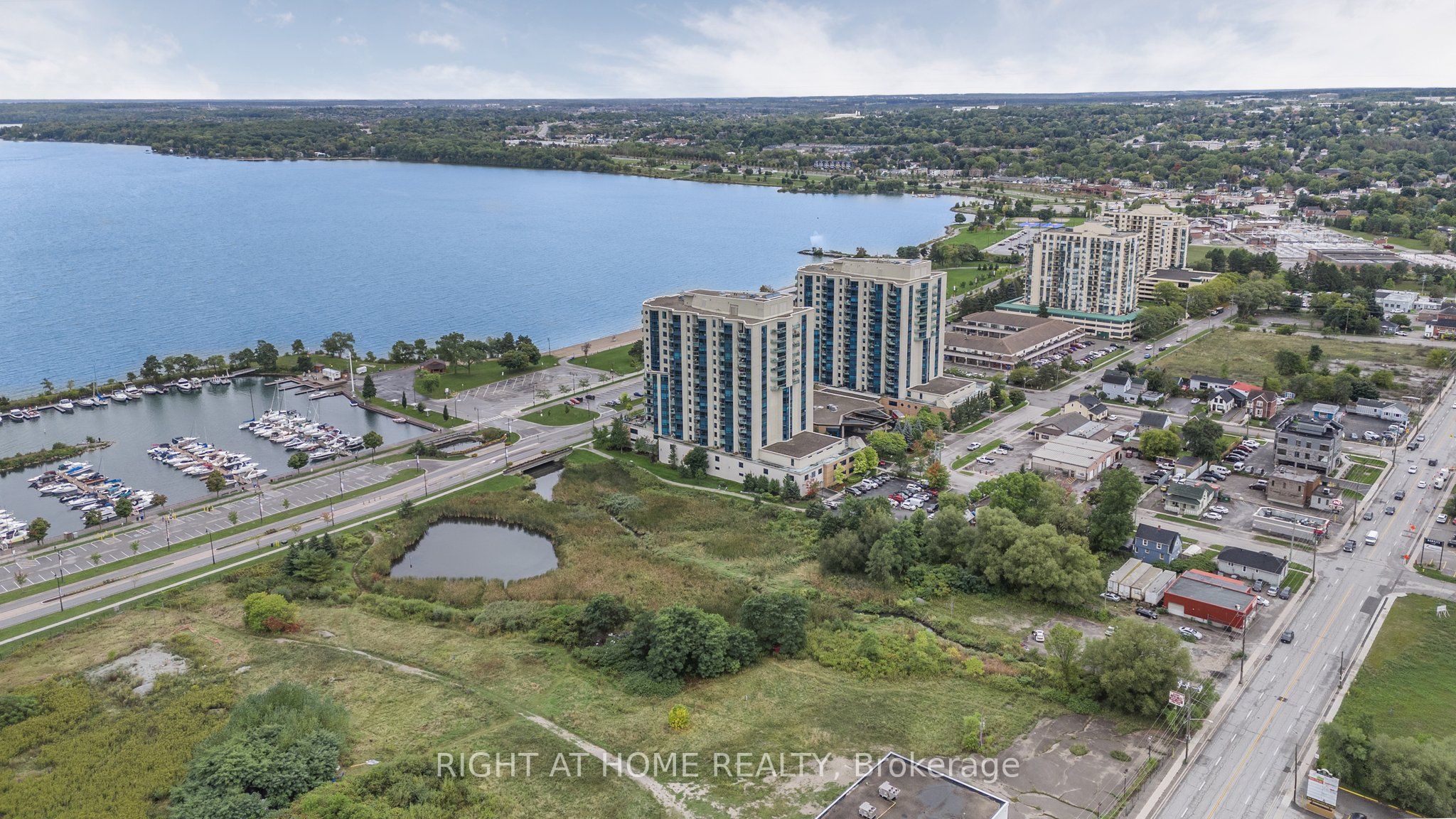 #401 - 2 Toronto Street Property Photo 1
