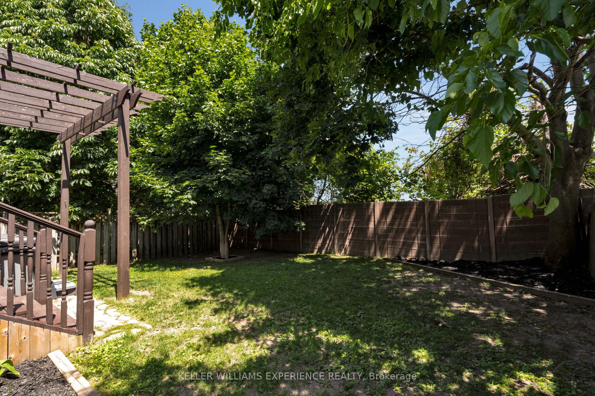 50 Rosenfeld Drive Property Photo 21