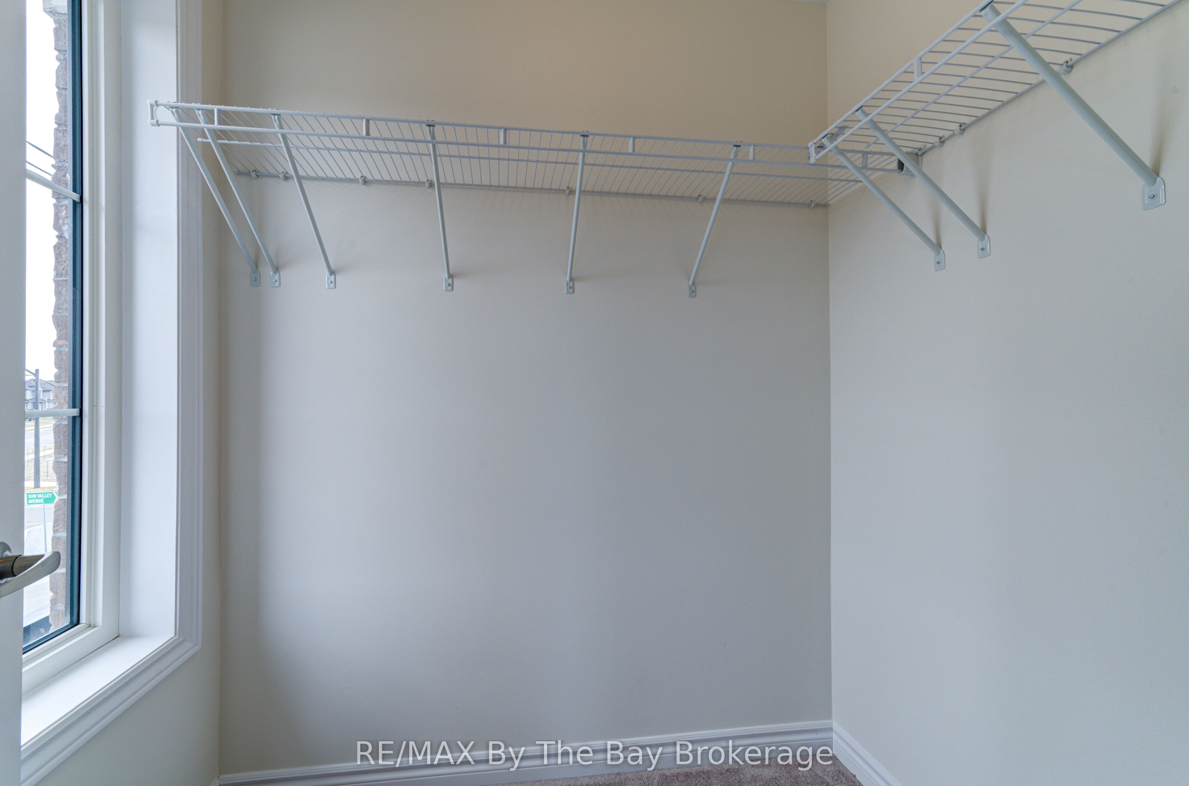 105 Sun Valley Avenue Property Photo 38
