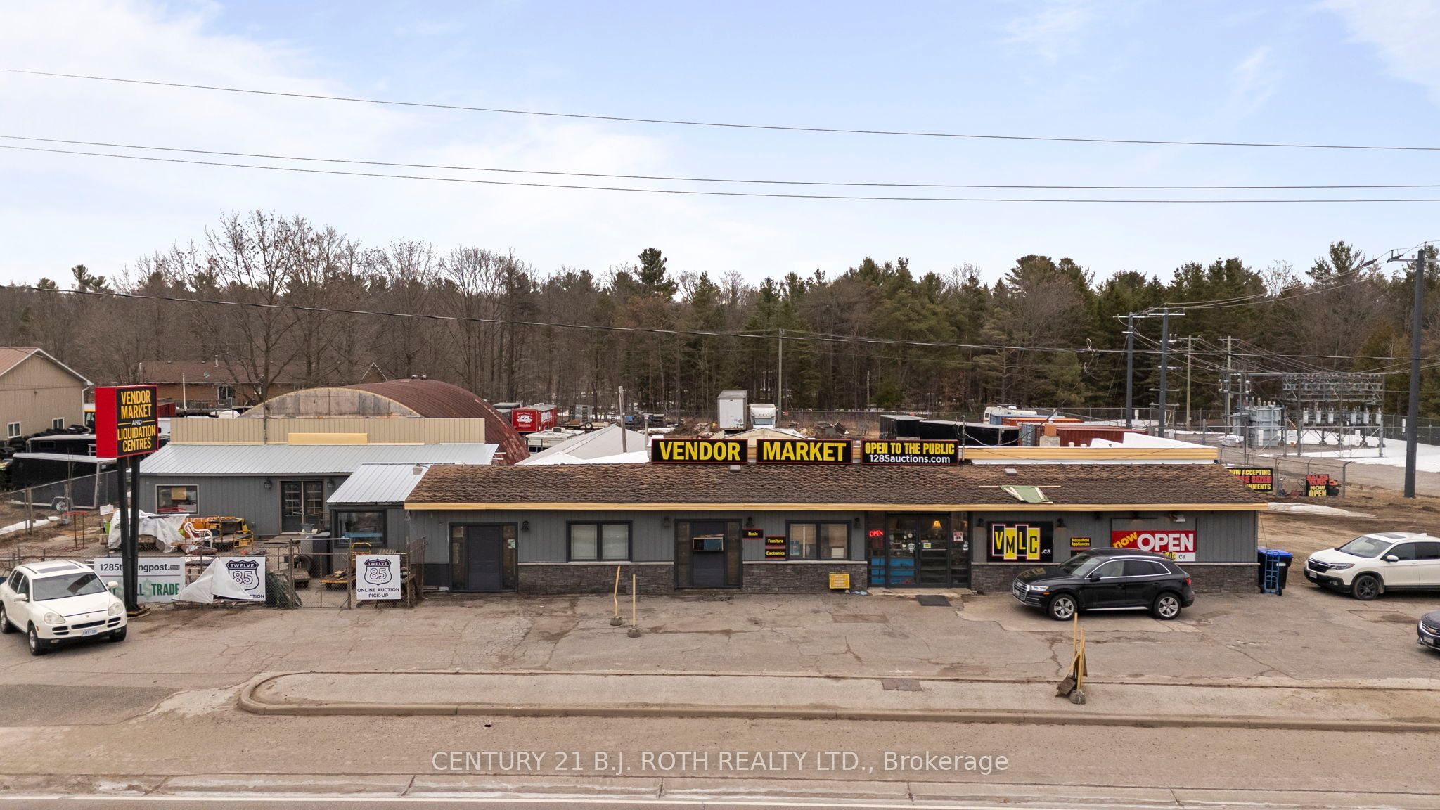 #unit 2 - 1285 Bayfield Street Property Photo 1