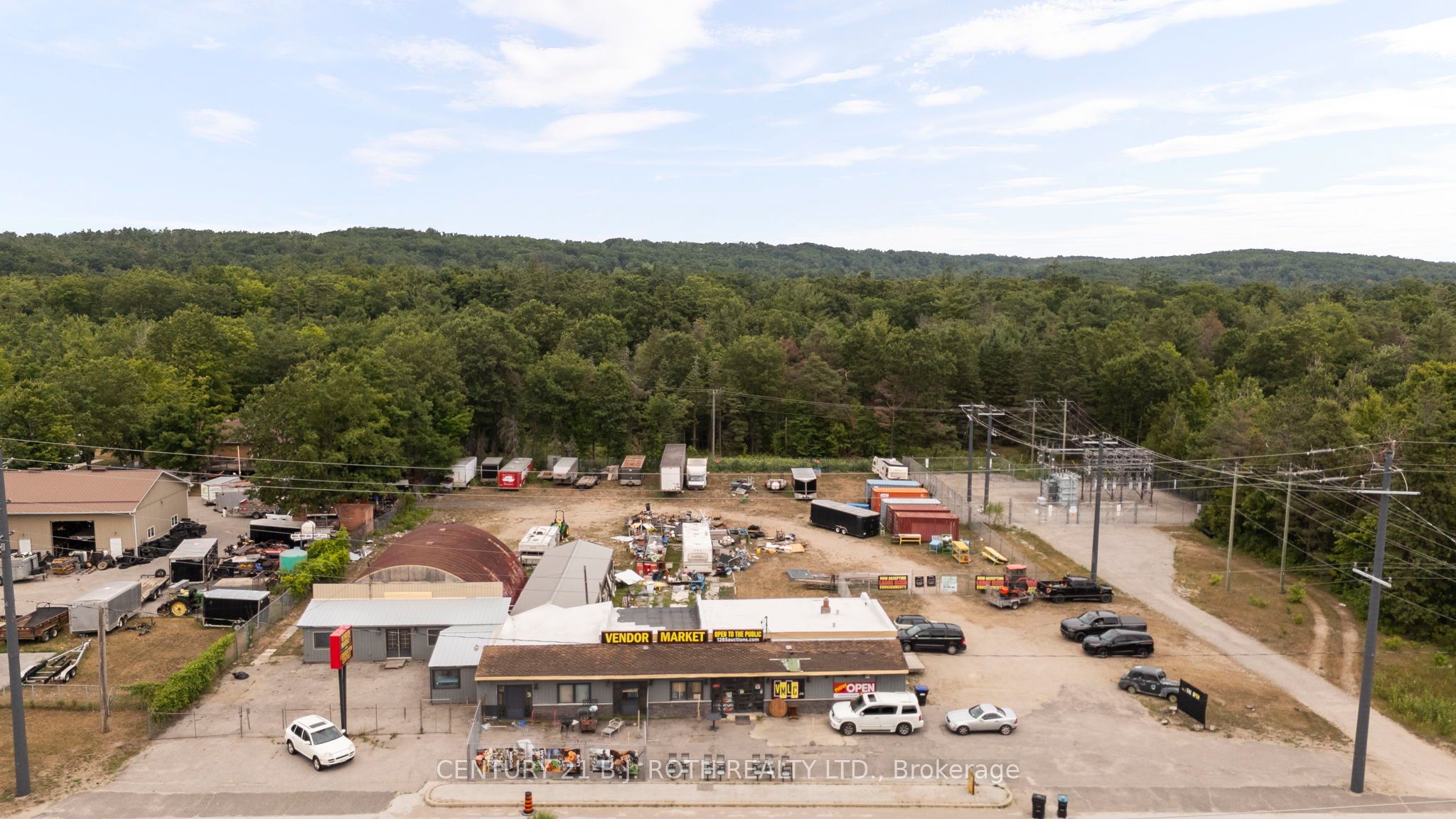 1285 Bayfield Street N Unit 1/2 Property Photo 2