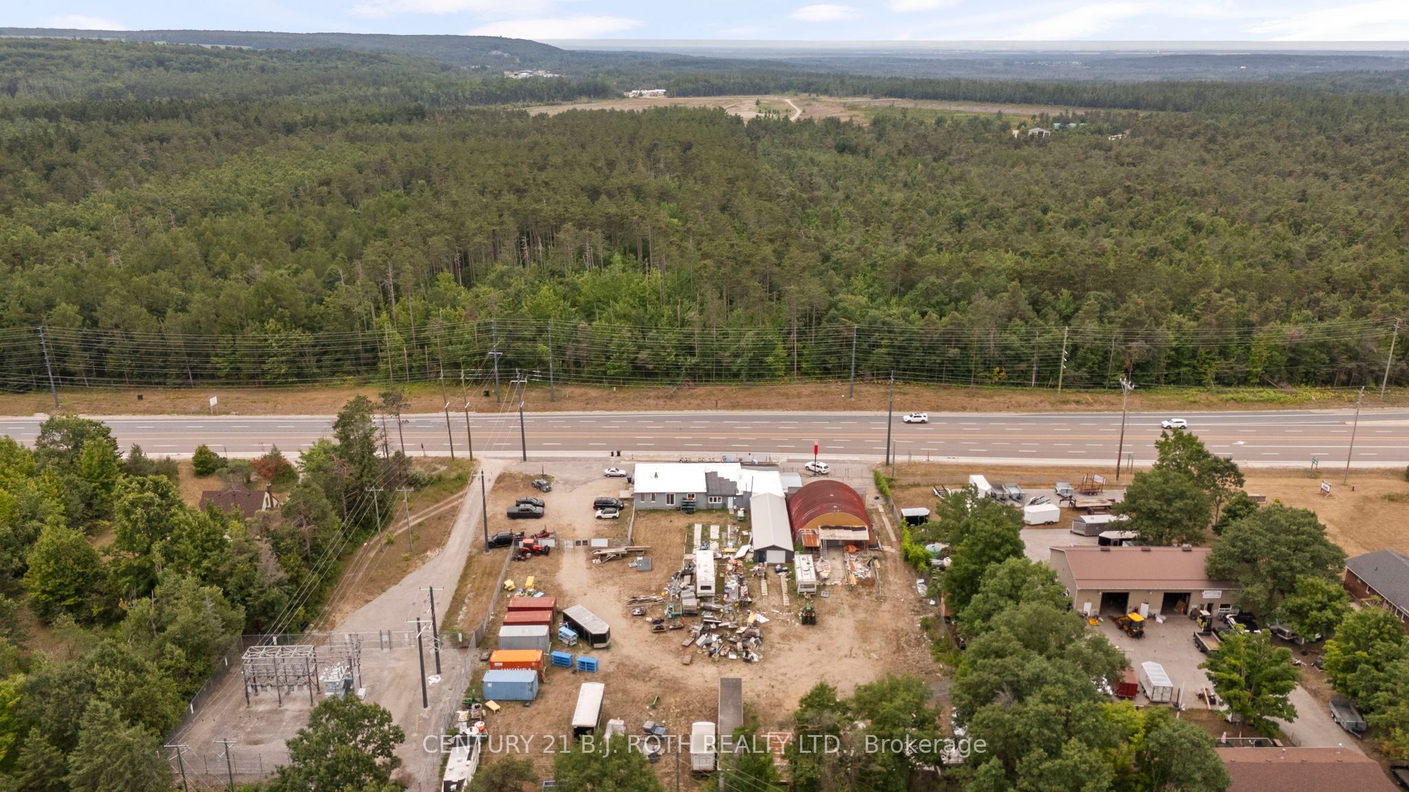 1285 Bayfield Street N Unit 1/2 Property Photo 4