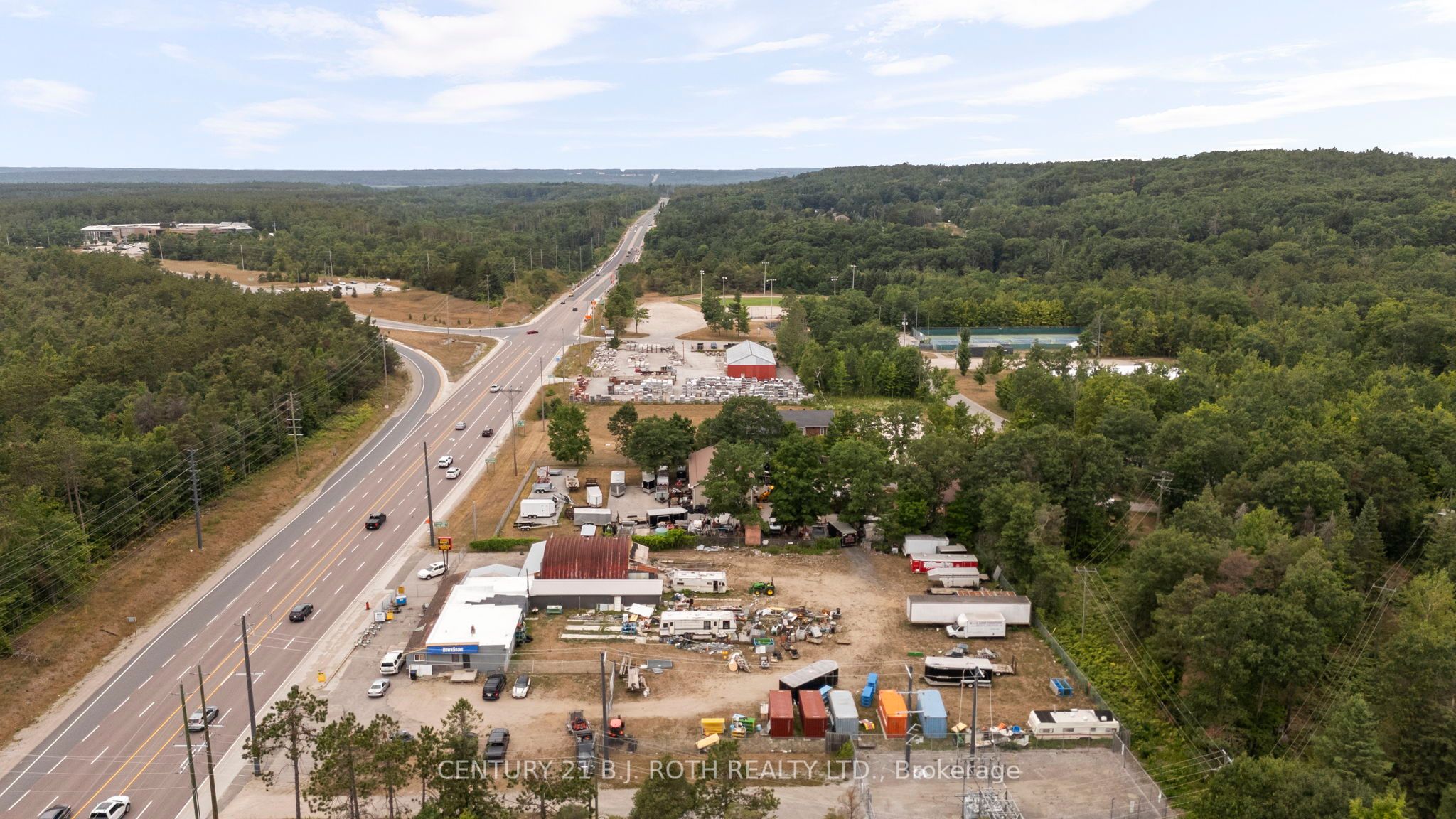 1285 Bayfield Street N Unit 1/2 Property Photo 6