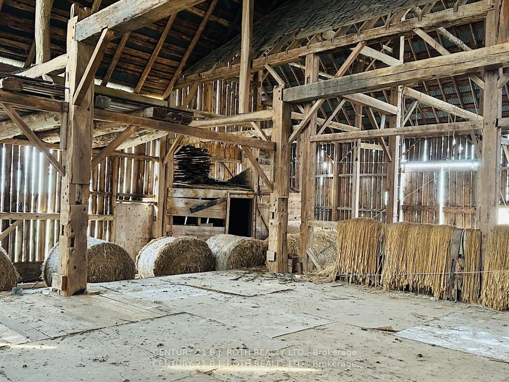 10 12 Line N Property Photo 17