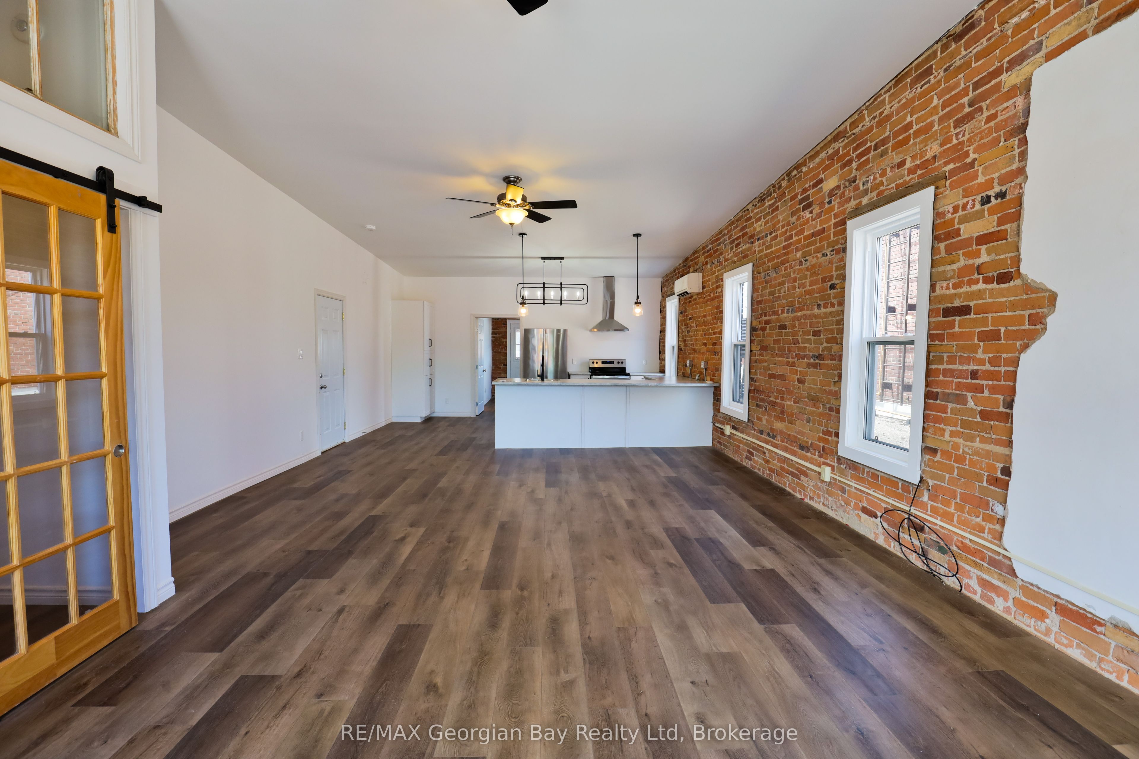 98 Main Street Property Photo 15