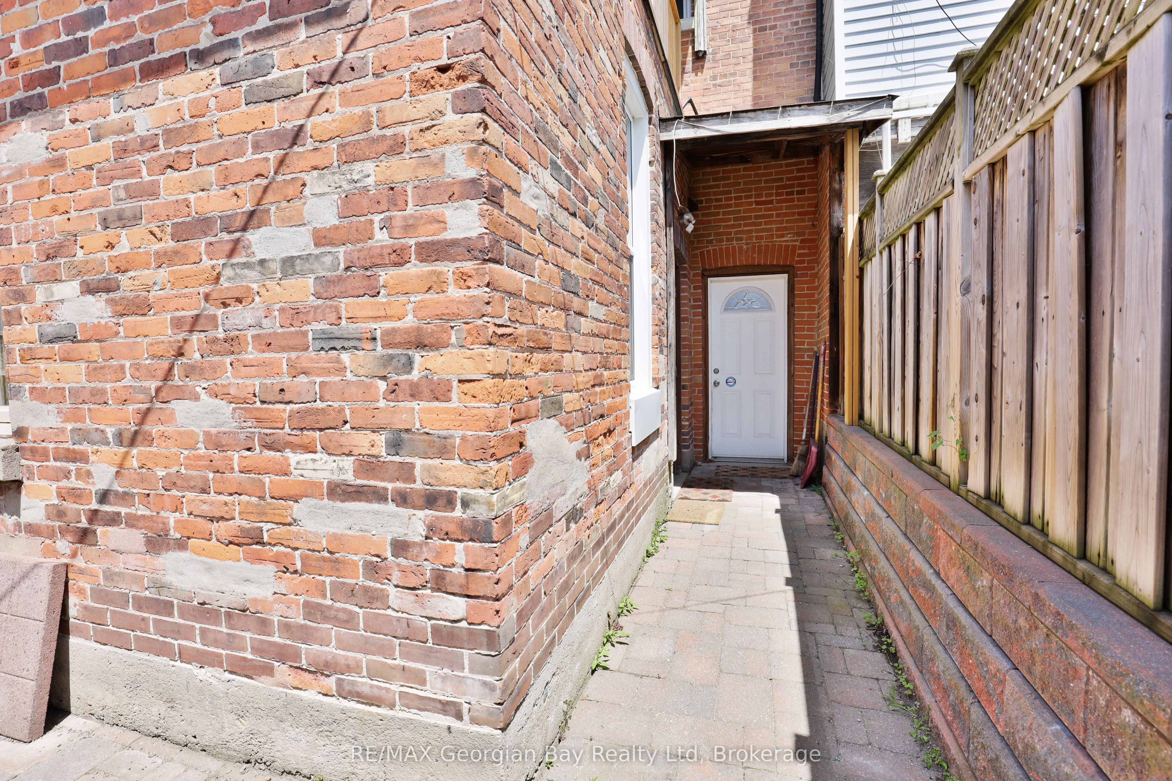 98 Main Street Property Photo 31