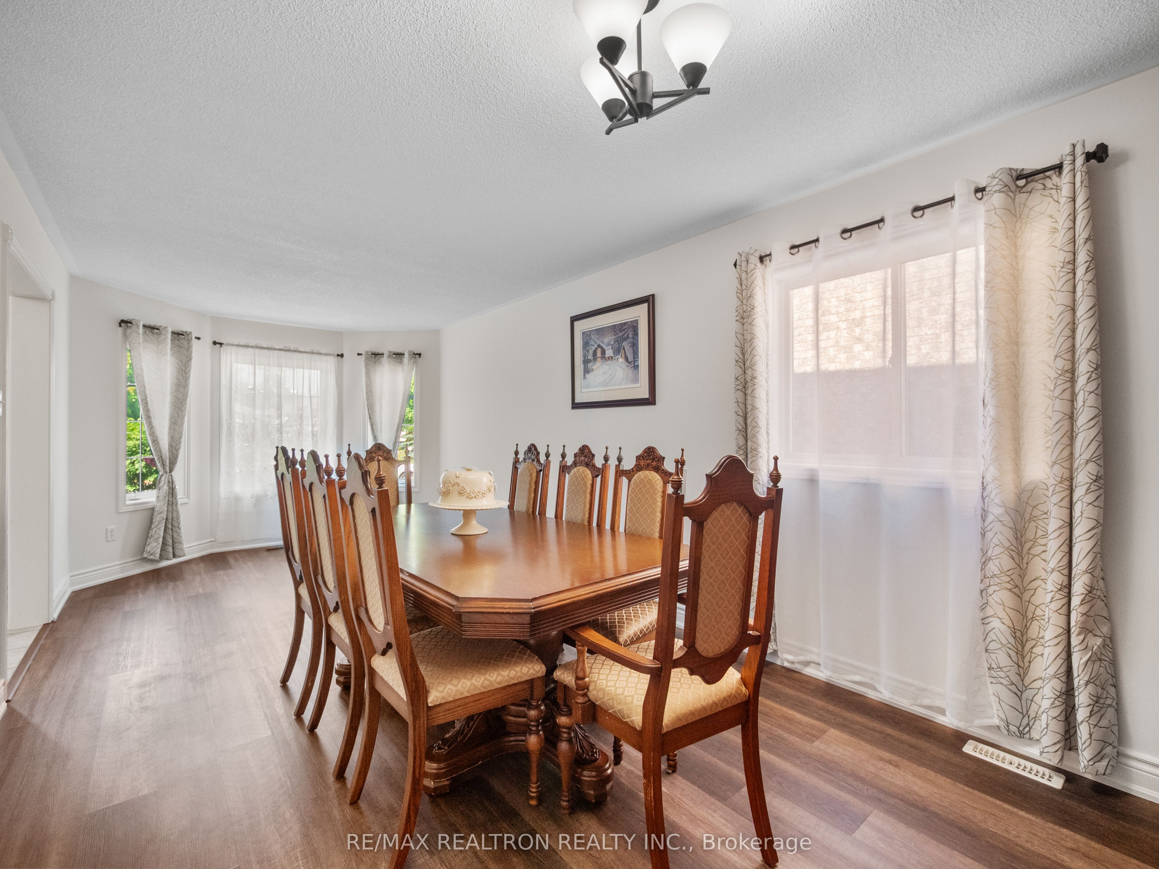 45 White Elm Road Property Photo 4