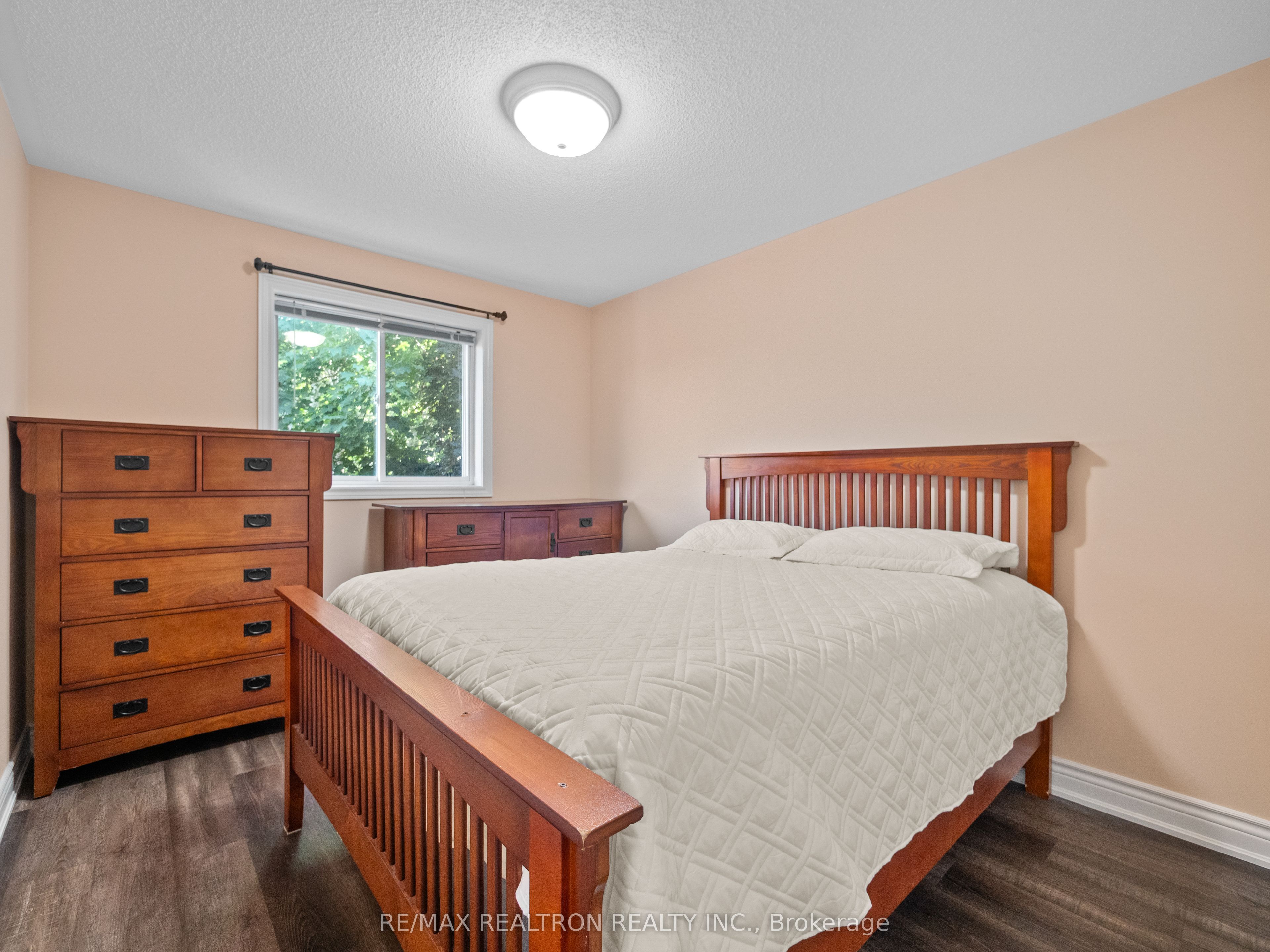 45 White Elm Road Property Photo 14