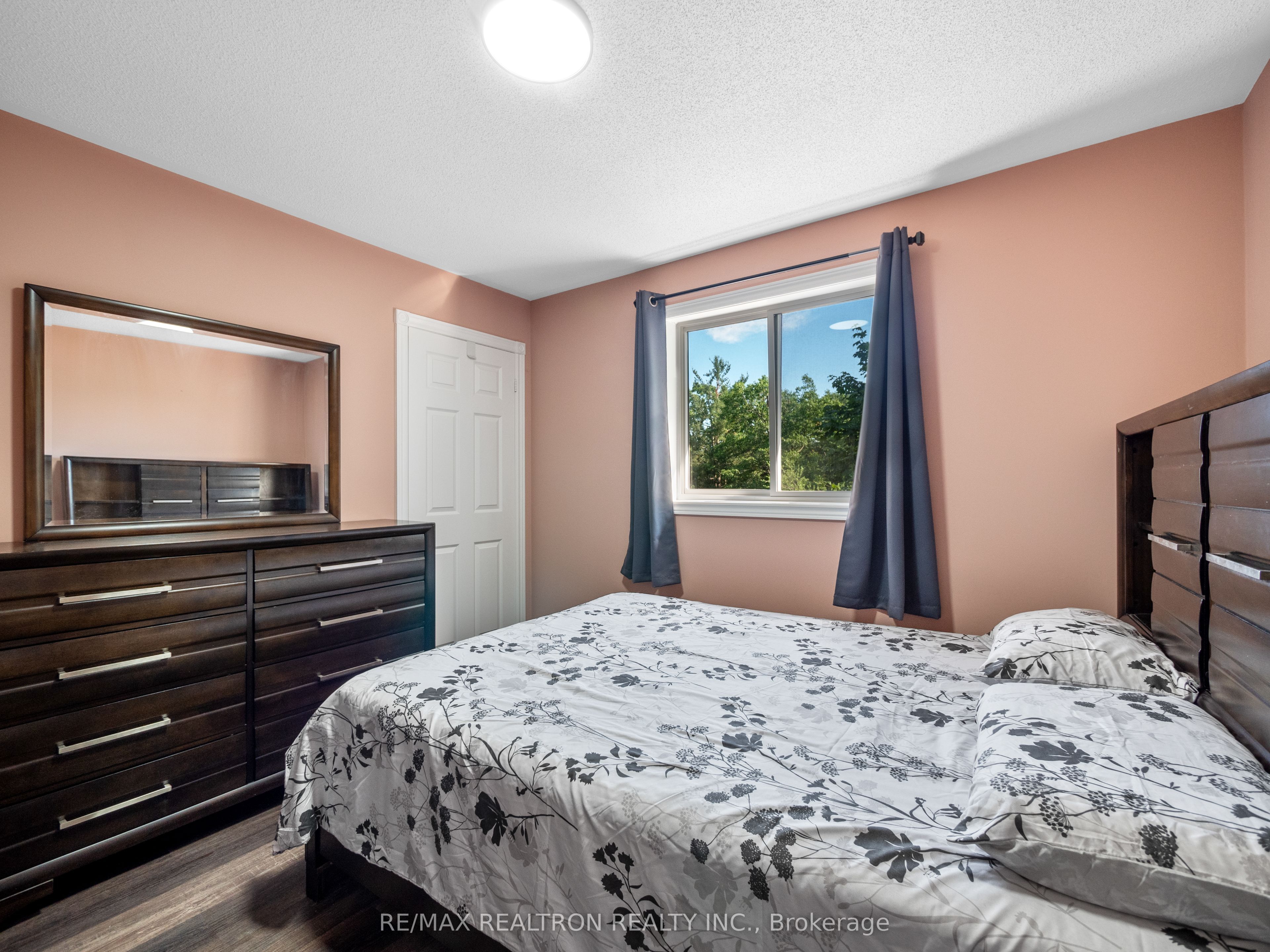 45 White Elm Road Property Photo 16