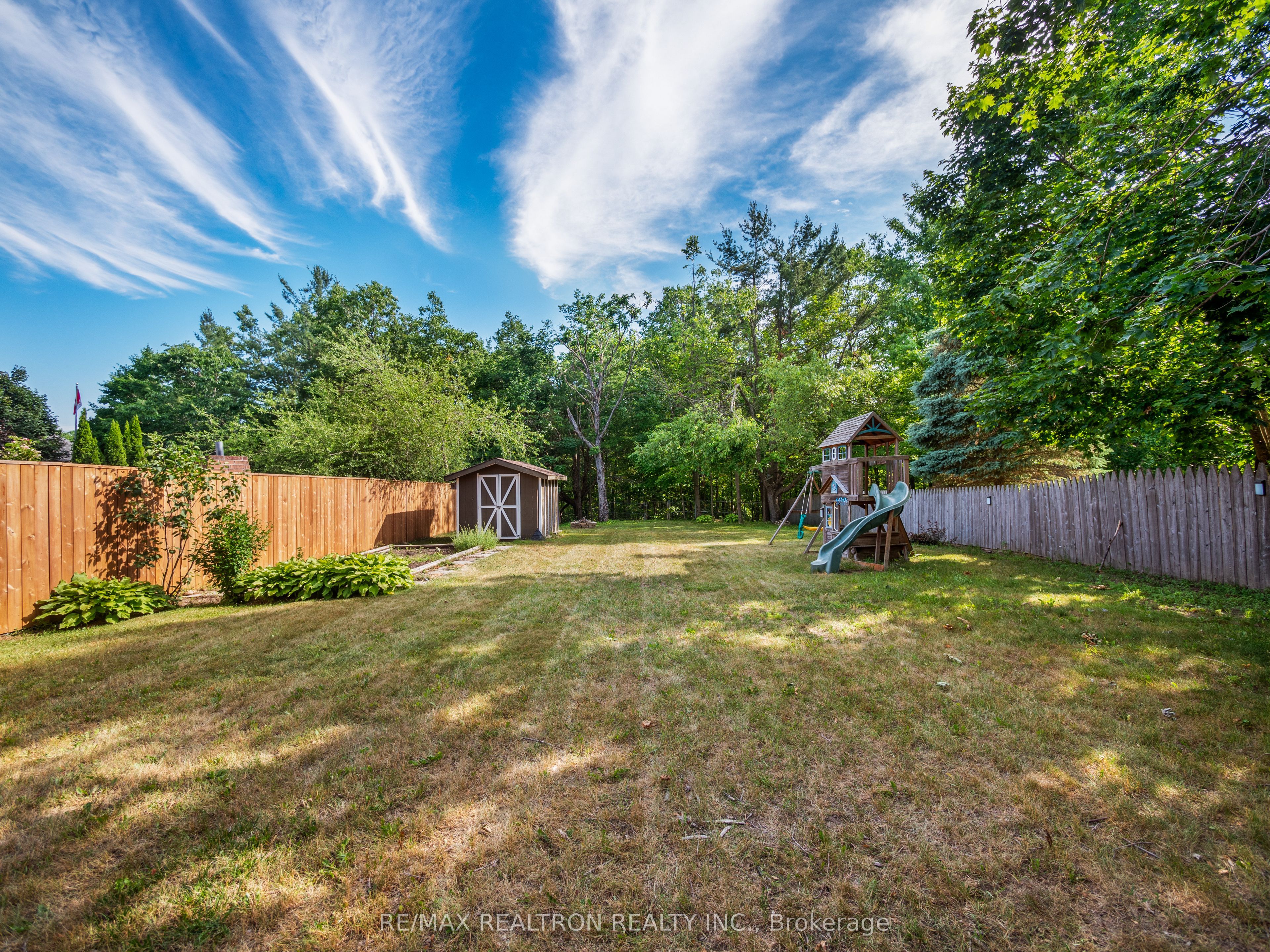 45 White Elm Road Property Photo 26