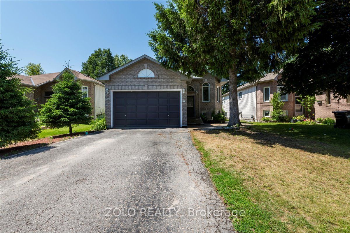 124 dyer Drive Property Photo 1