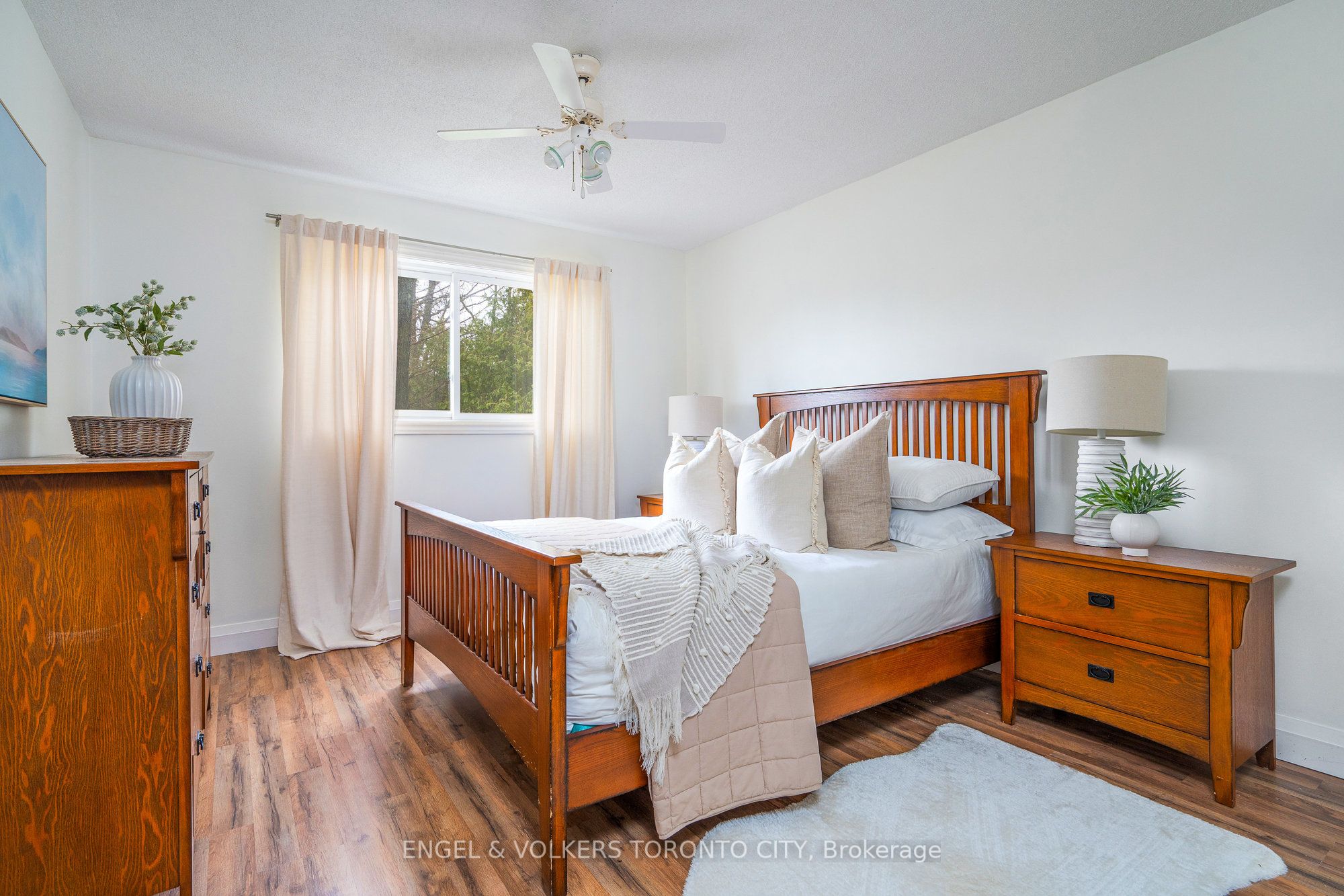 381 Zoo Park Road Property Photo 10