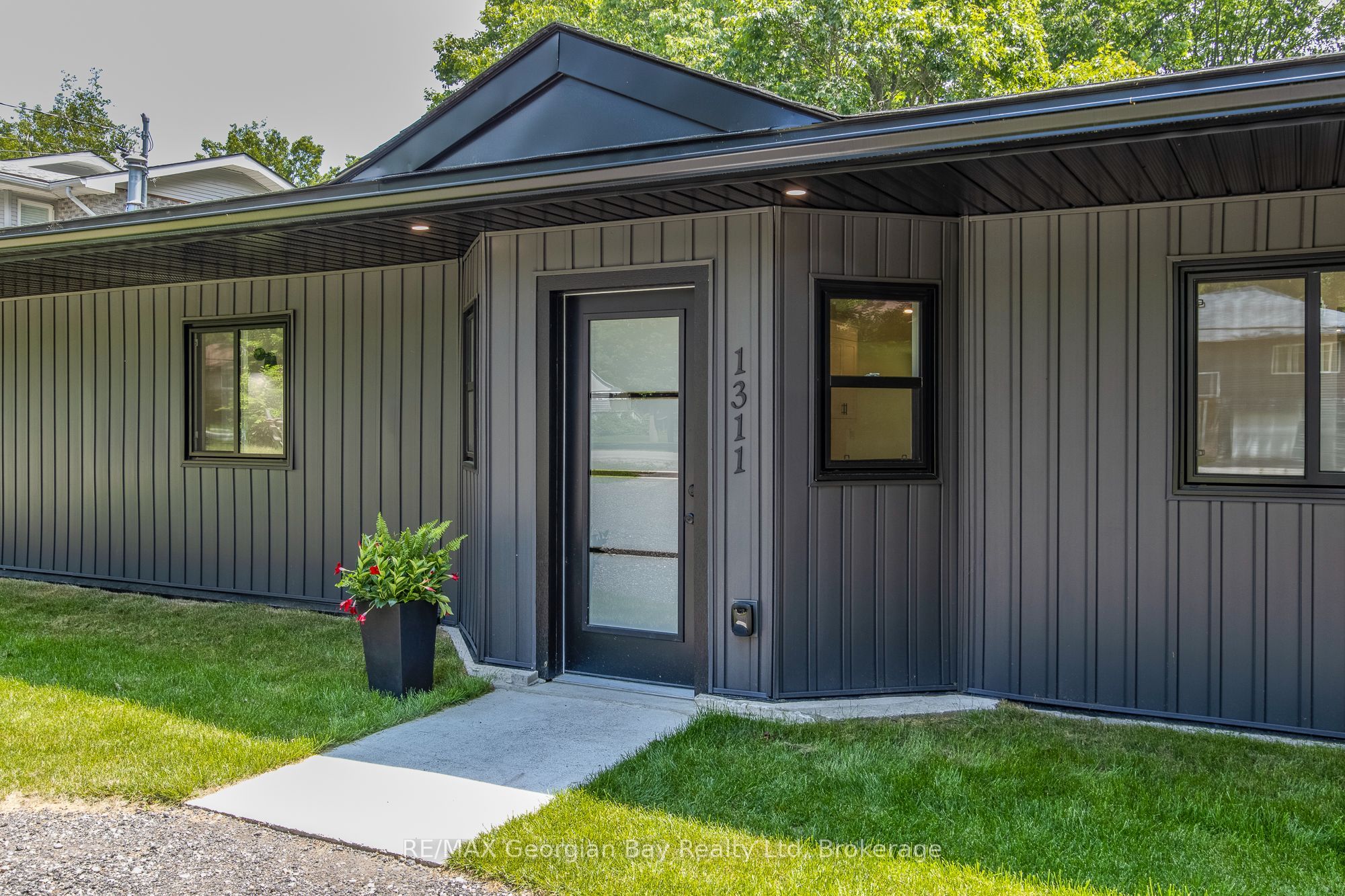 1311 Everton Road Property Photo 8