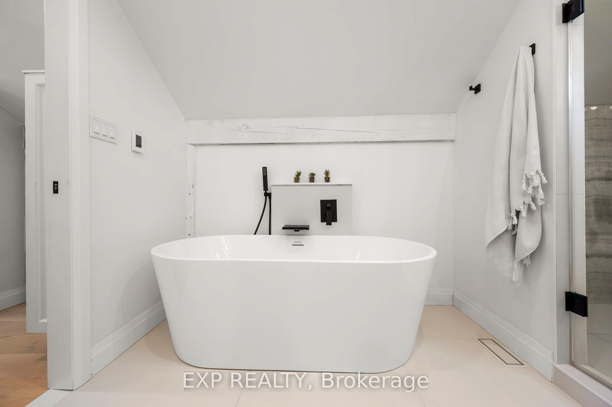 24 Shelswell Boulevard Property Photo 18