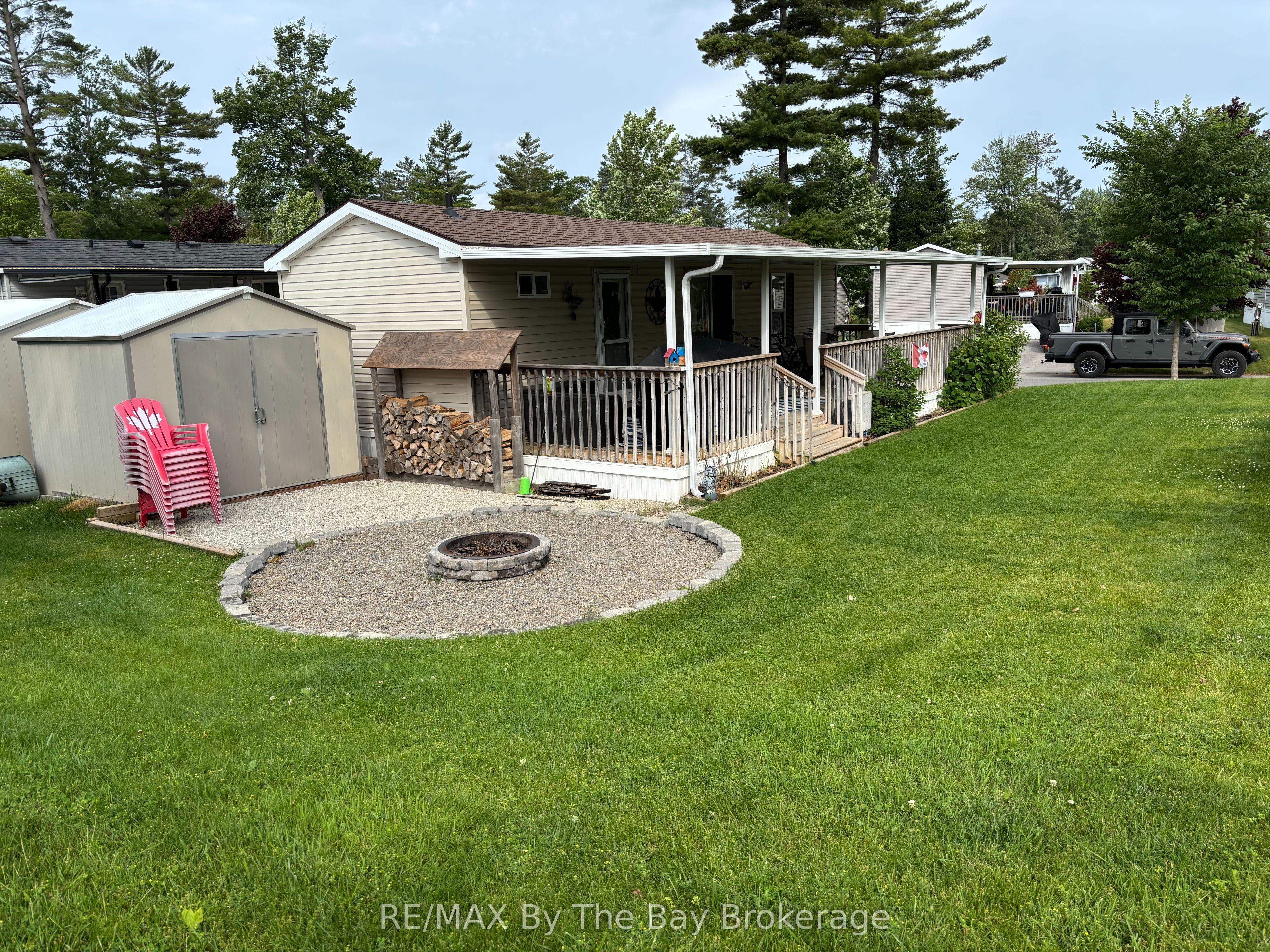 17 Chippewa Trail Property Photo 1