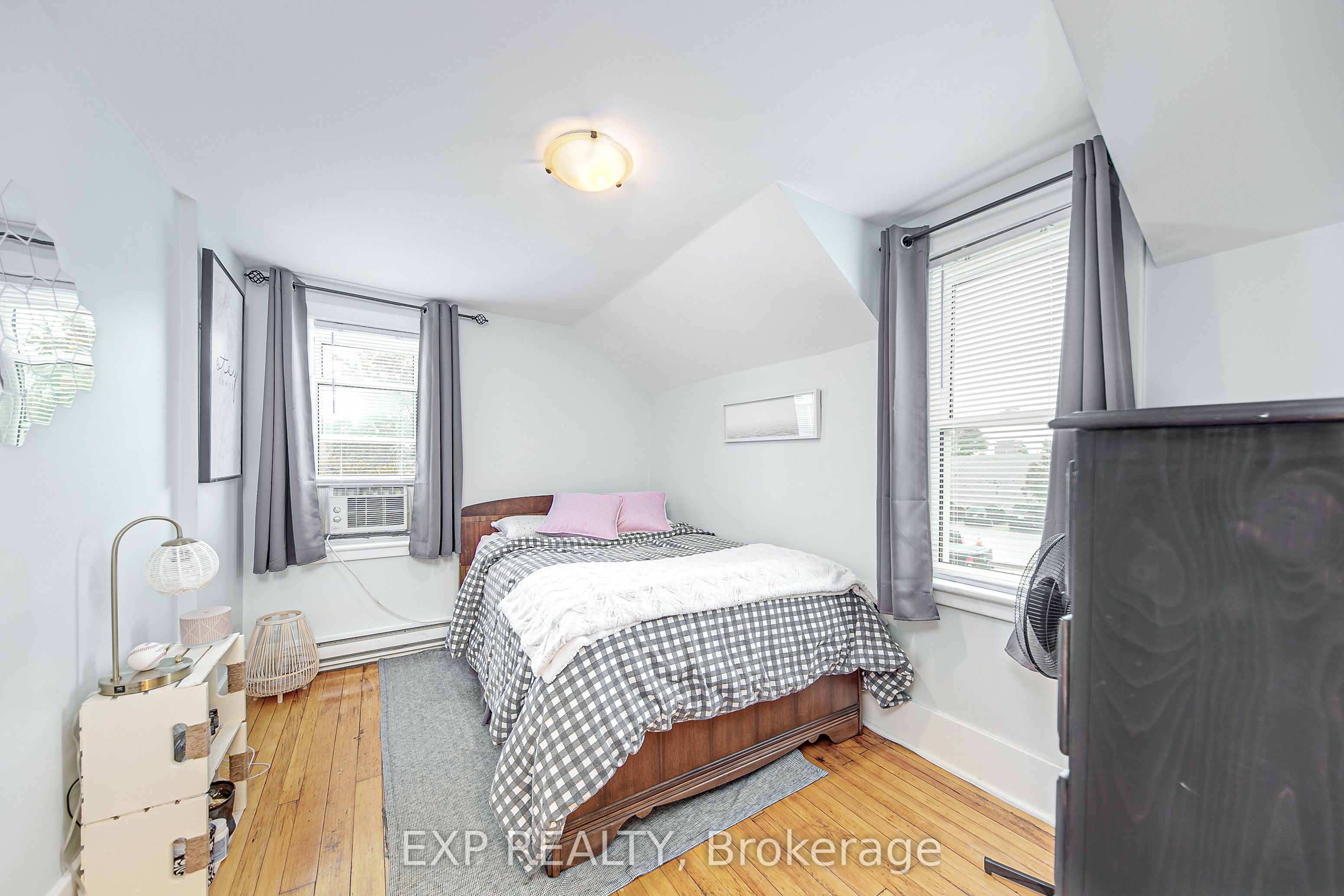 2 Francis Street Property Photo 15