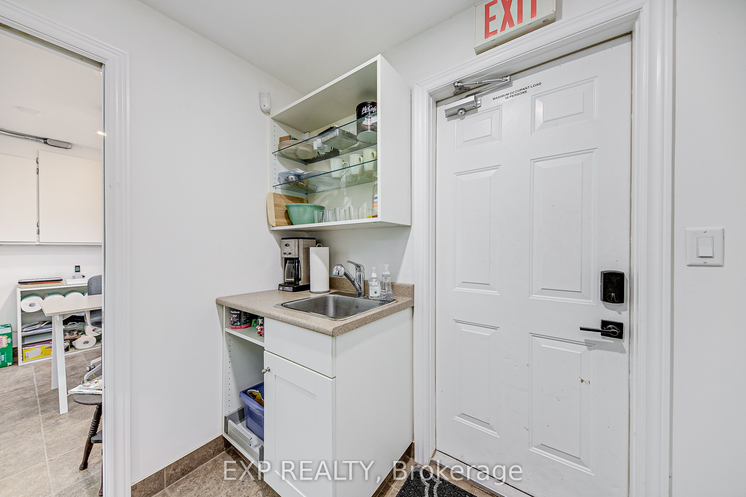2 Francis Street Property Photo 26