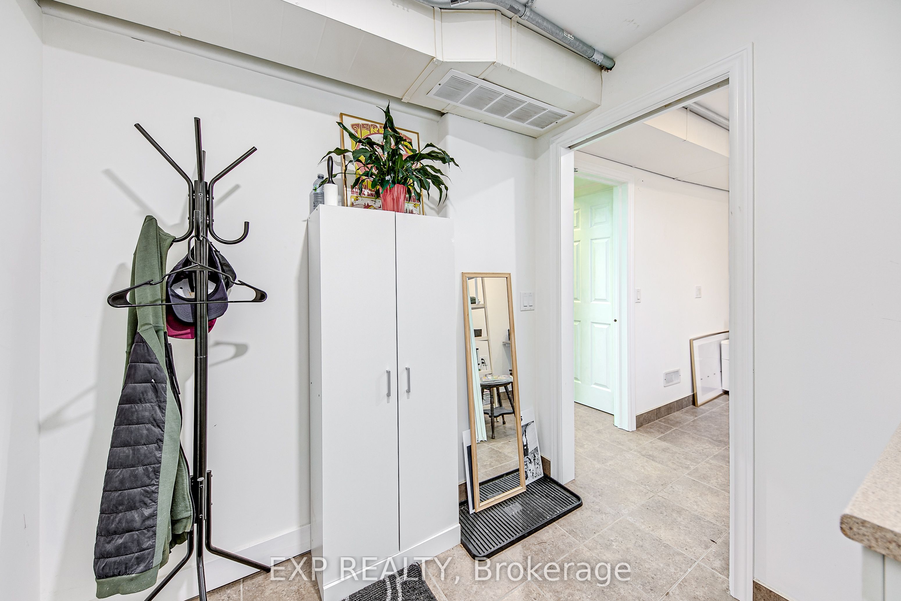 2 Francis Street Property Photo 27