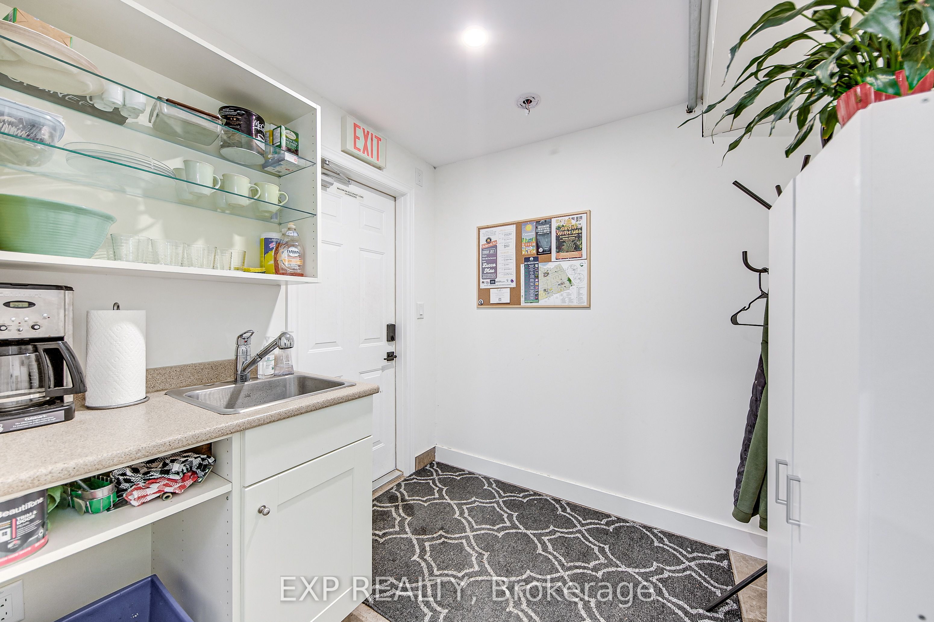 2 Francis Street Property Photo 29