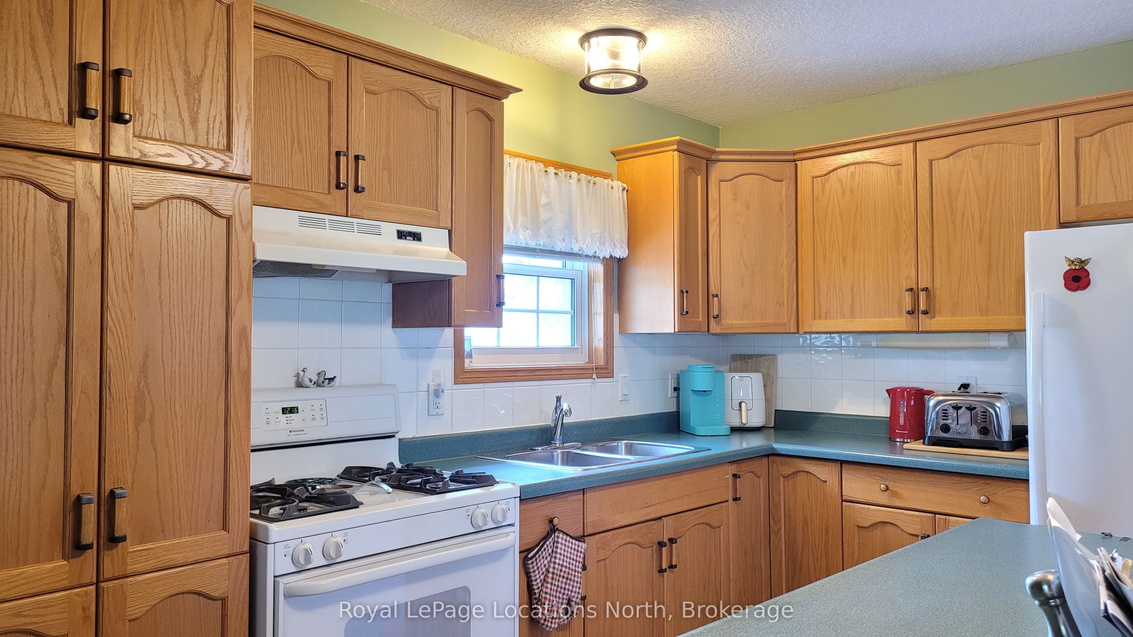 34 Topaz Street Property Photo 16