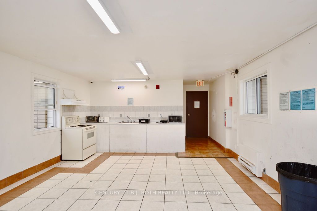 24 North Street N Property Photo 11