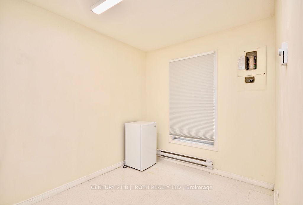 24 North Street N Property Photo 16