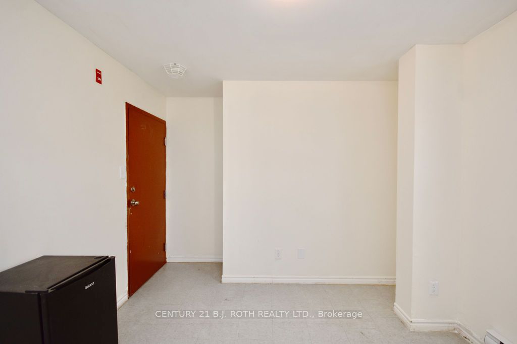 24 North Street N Property Photo 24