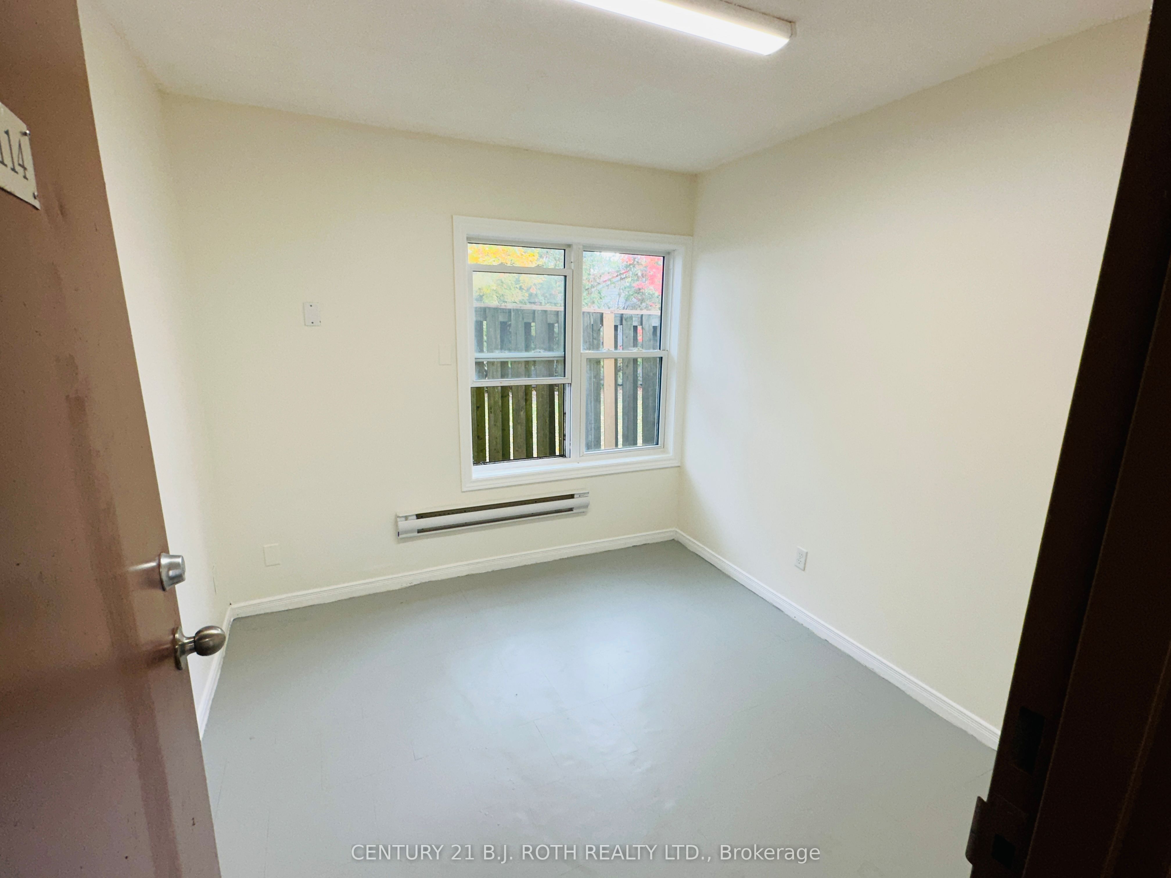 24 North Street N Property Photo 33