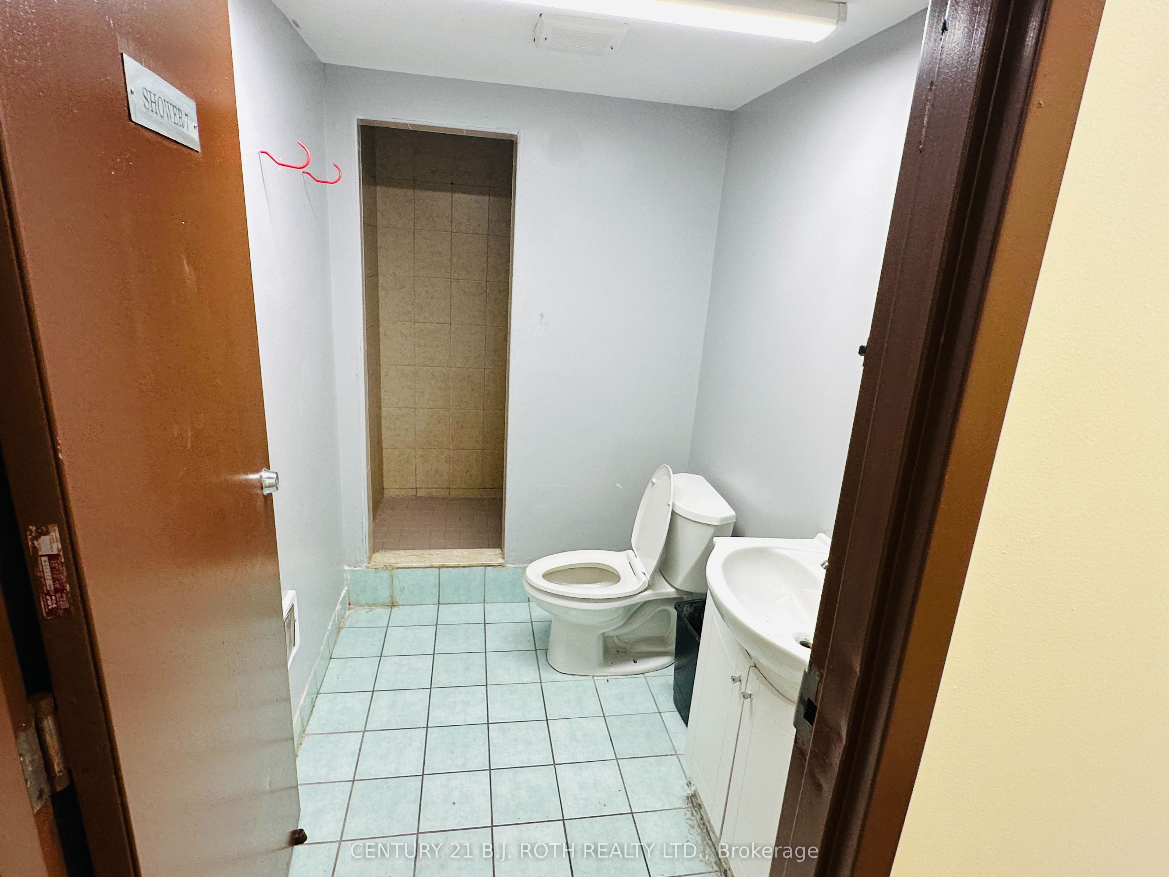 24 North Street N Property Photo 36