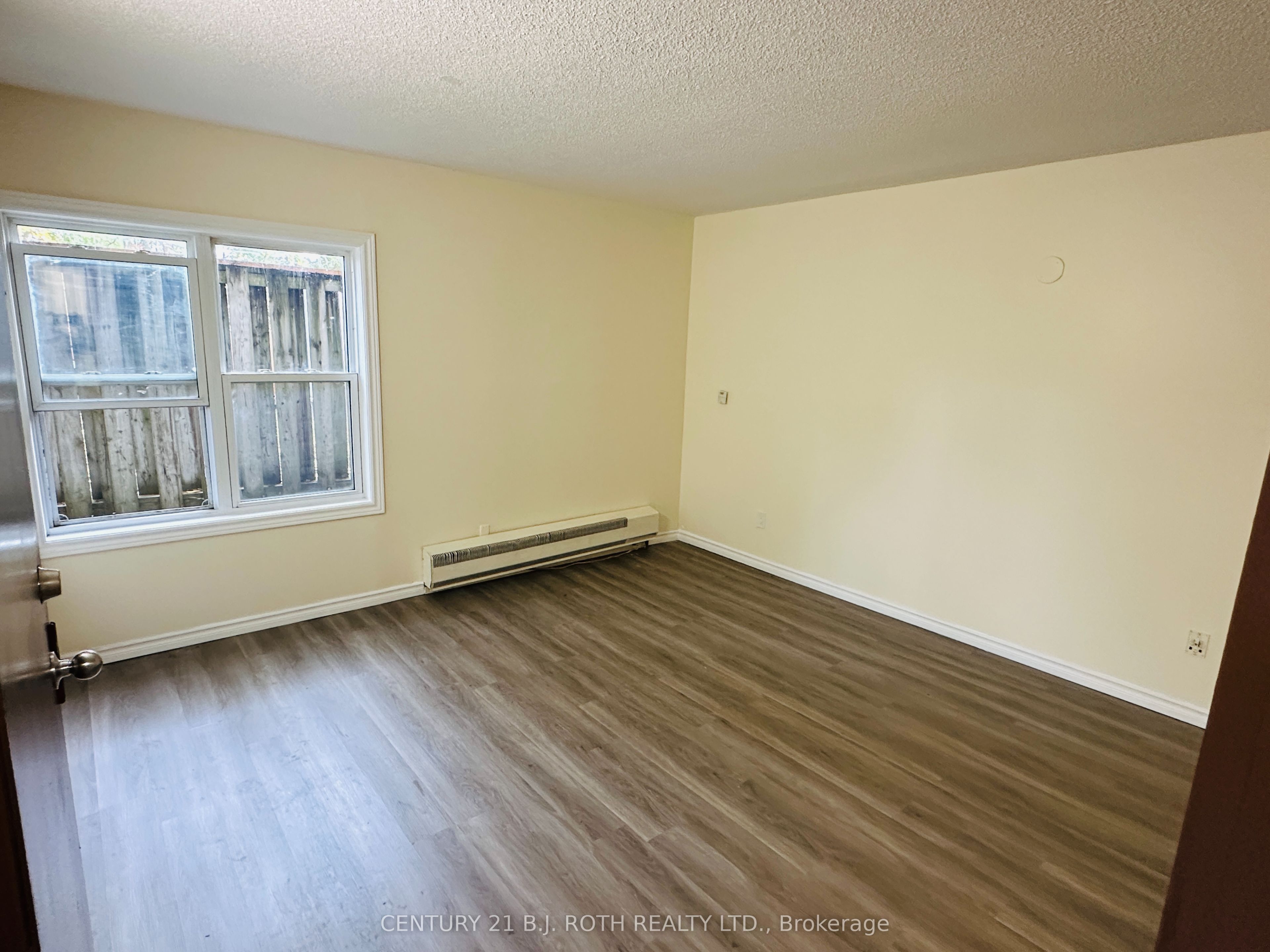 24 North Street N Property Photo 42