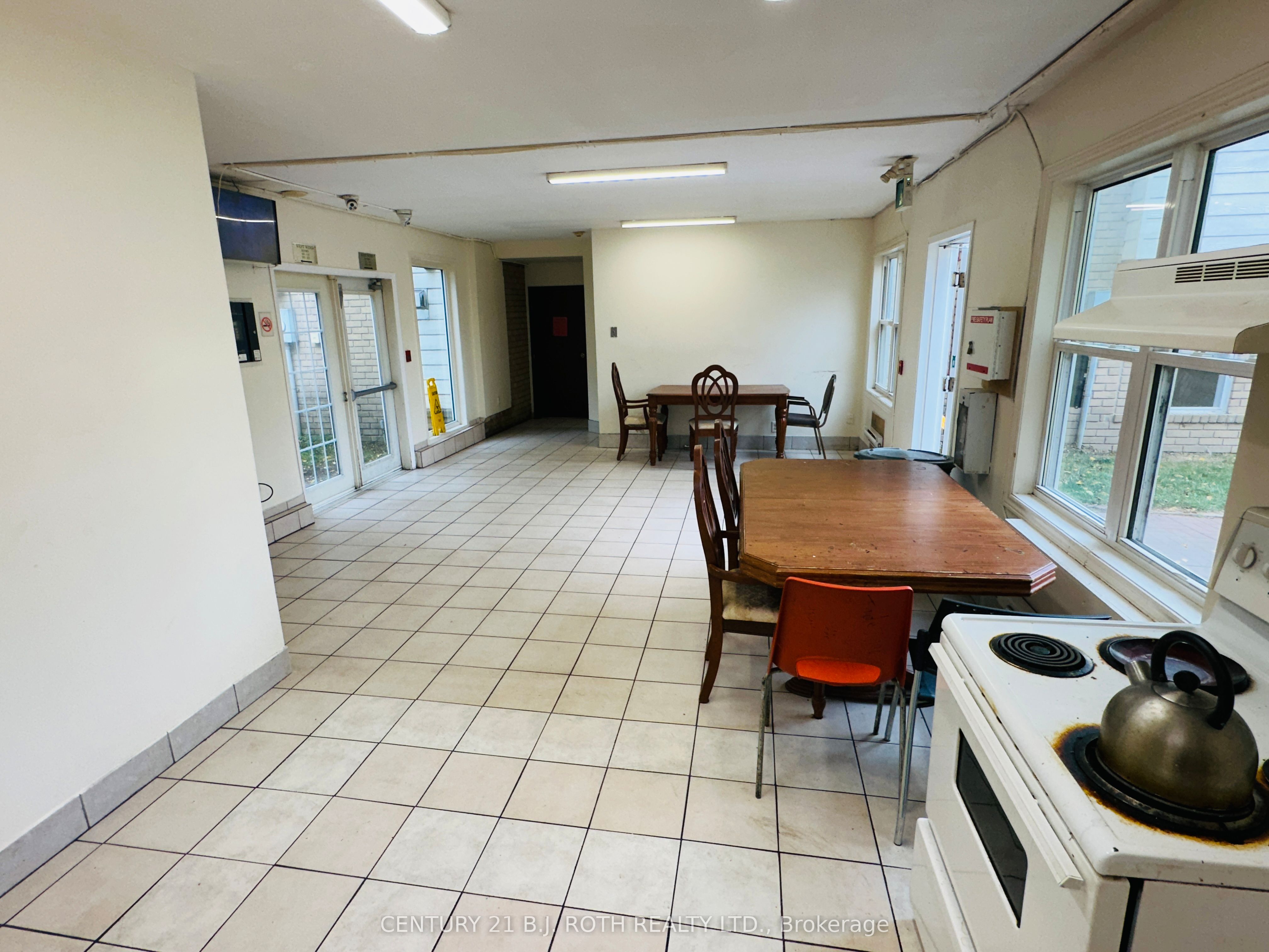 24 North Street N Property Photo 48